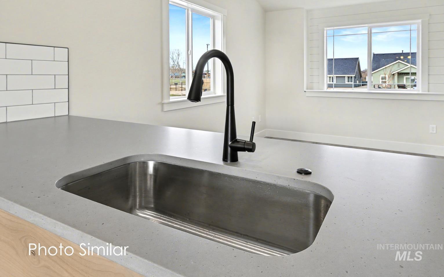 328 Packer Lane, Homedale, Idaho 83628, 3 Bedrooms, 2 Bathrooms, Residential For Sale, Price $335,000,MLS 98969047