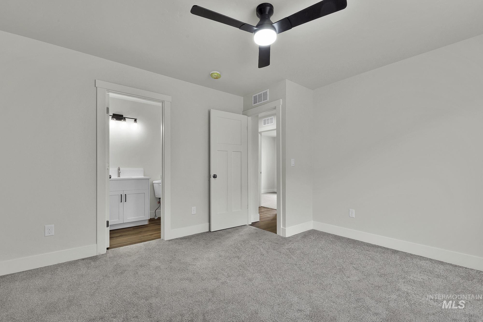 328 Packer Lane, Homedale, Idaho 83628, 3 Bedrooms, 2 Bathrooms, Residential For Sale, Price $325,000,MLS 98969047