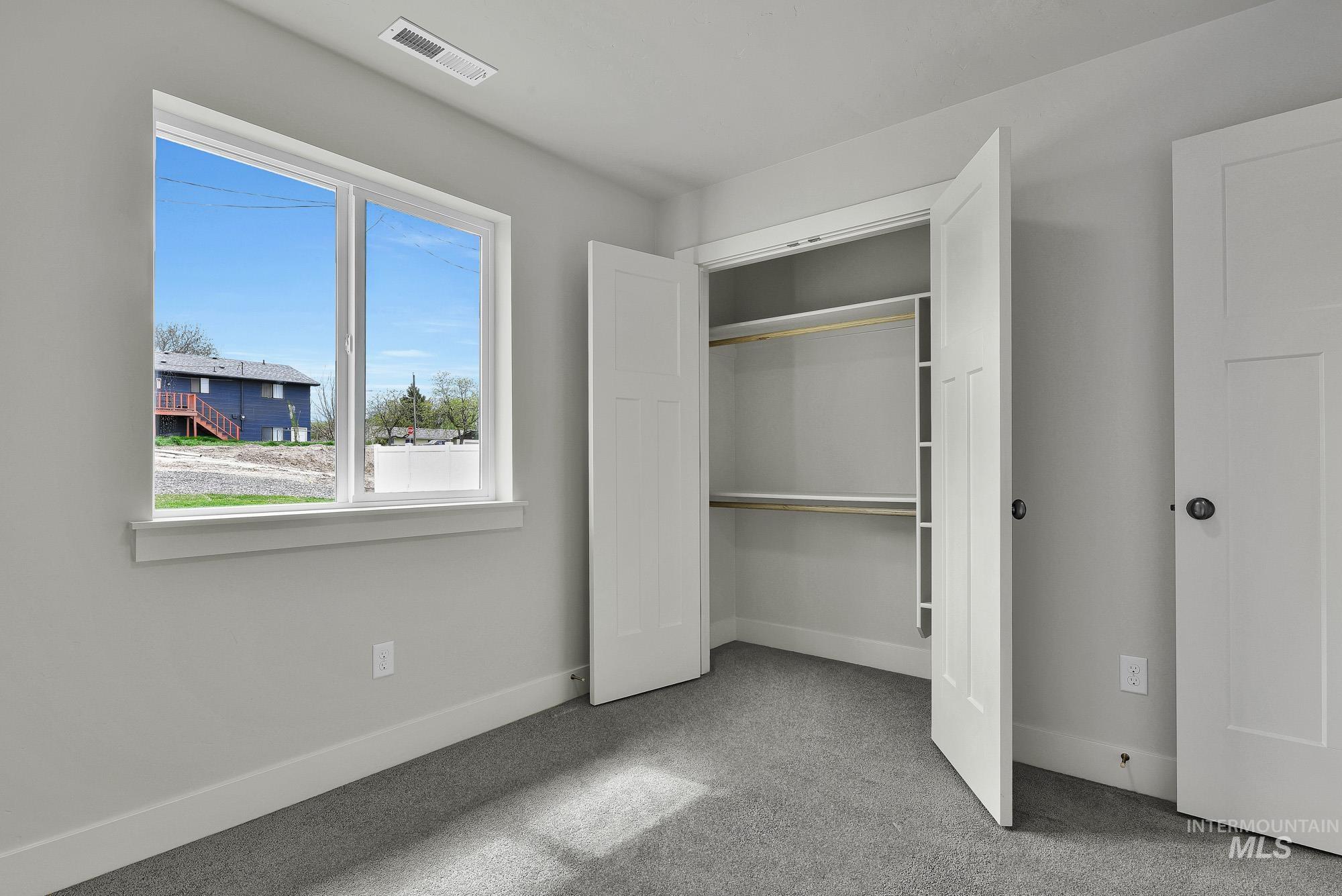 328 Packer Lane, Homedale, Idaho 83628, 3 Bedrooms, 2 Bathrooms, Residential For Sale, Price $325,000,MLS 98969047