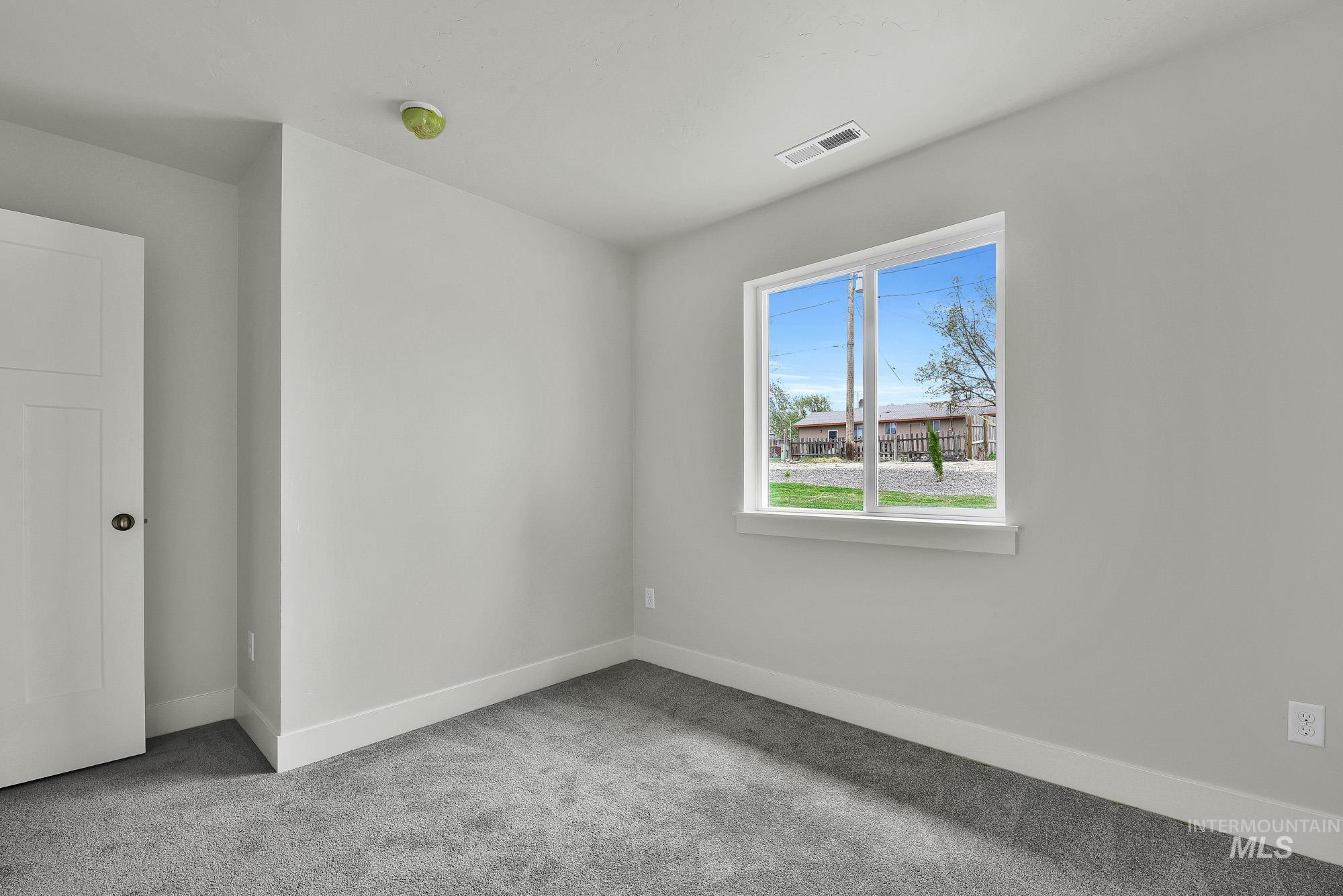 328 Packer Lane, Homedale, Idaho 83628, 3 Bedrooms, 2 Bathrooms, Residential For Sale, Price $325,000,MLS 98969047