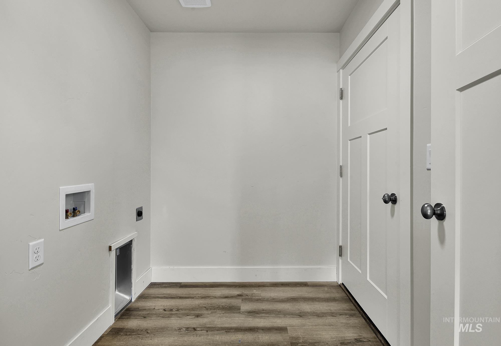 328 Packer Lane, Homedale, Idaho 83628, 3 Bedrooms, 2 Bathrooms, Residential For Sale, Price $325,000,MLS 98969047