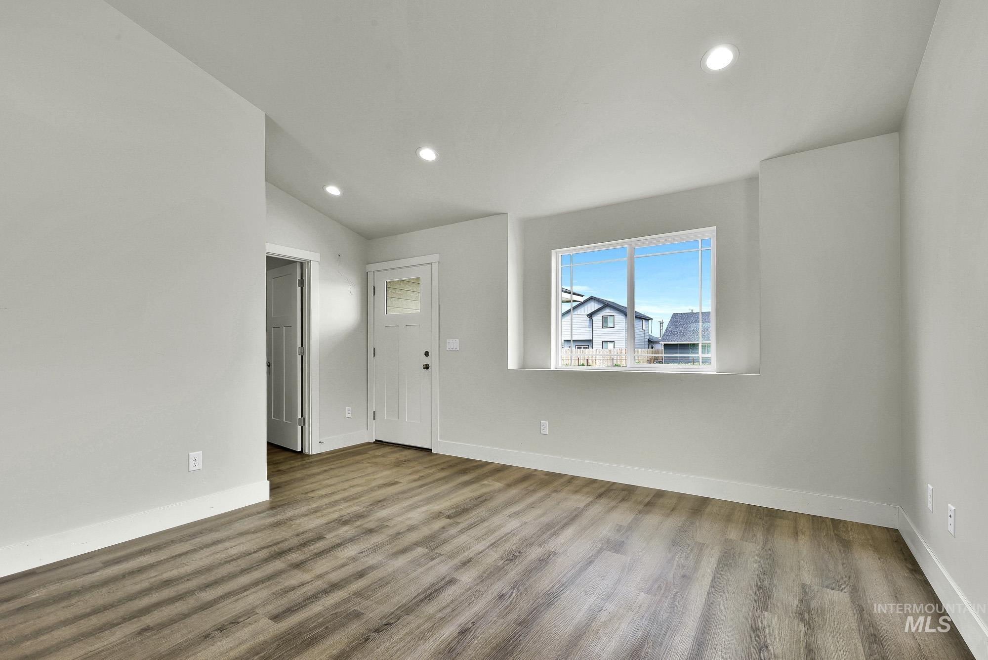 328 Packer Lane, Homedale, Idaho 83628, 3 Bedrooms, 2 Bathrooms, Residential For Sale, Price $325,000,MLS 98969047