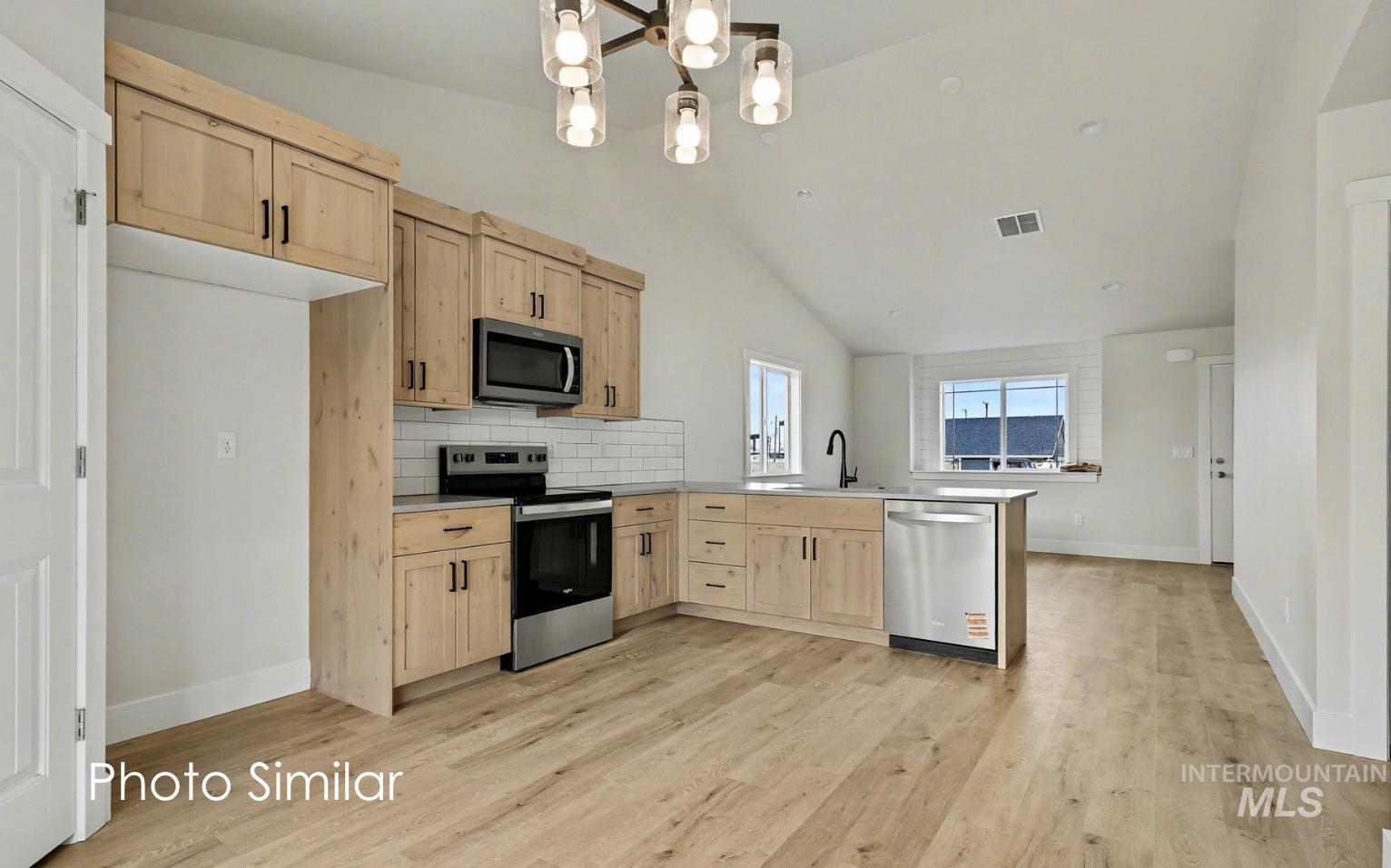 328 Packer Lane, Homedale, Idaho 83628, 3 Bedrooms, 2 Bathrooms, Residential For Sale, Price $335,000,MLS 98969047