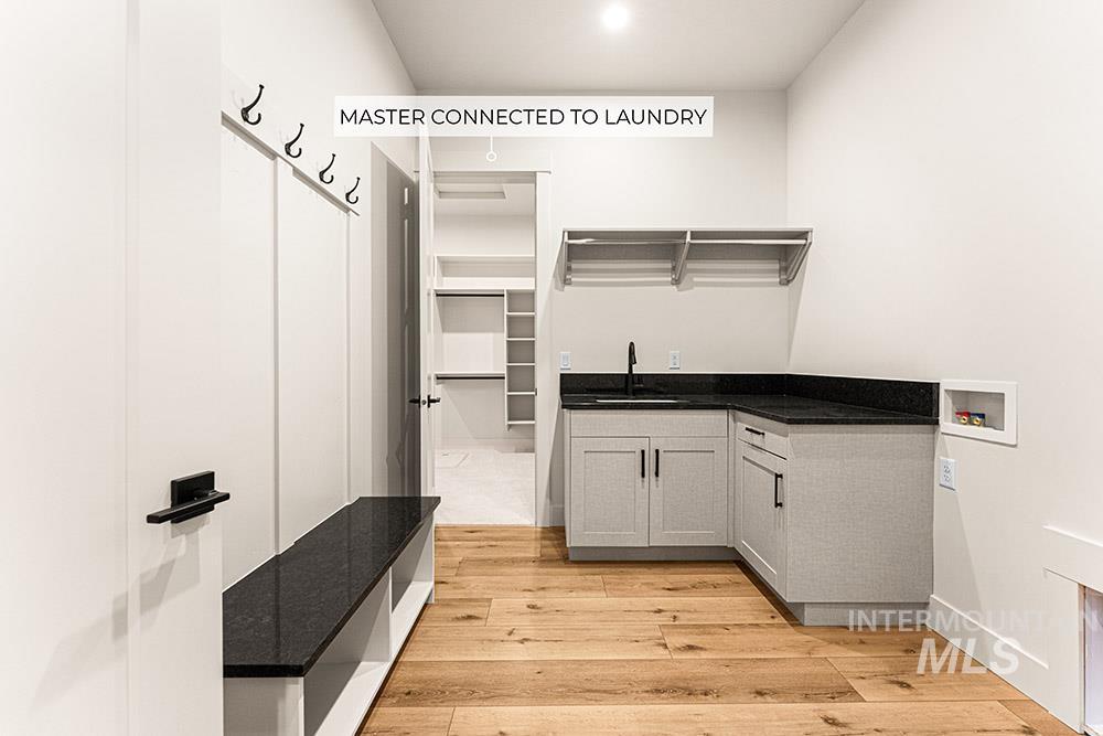 7786 Minam Dr, Middleton, Idaho 83644, 4 Bedrooms, 2.5 Bathrooms, Residential For Sale, Price $1,125,000,MLS 98969058