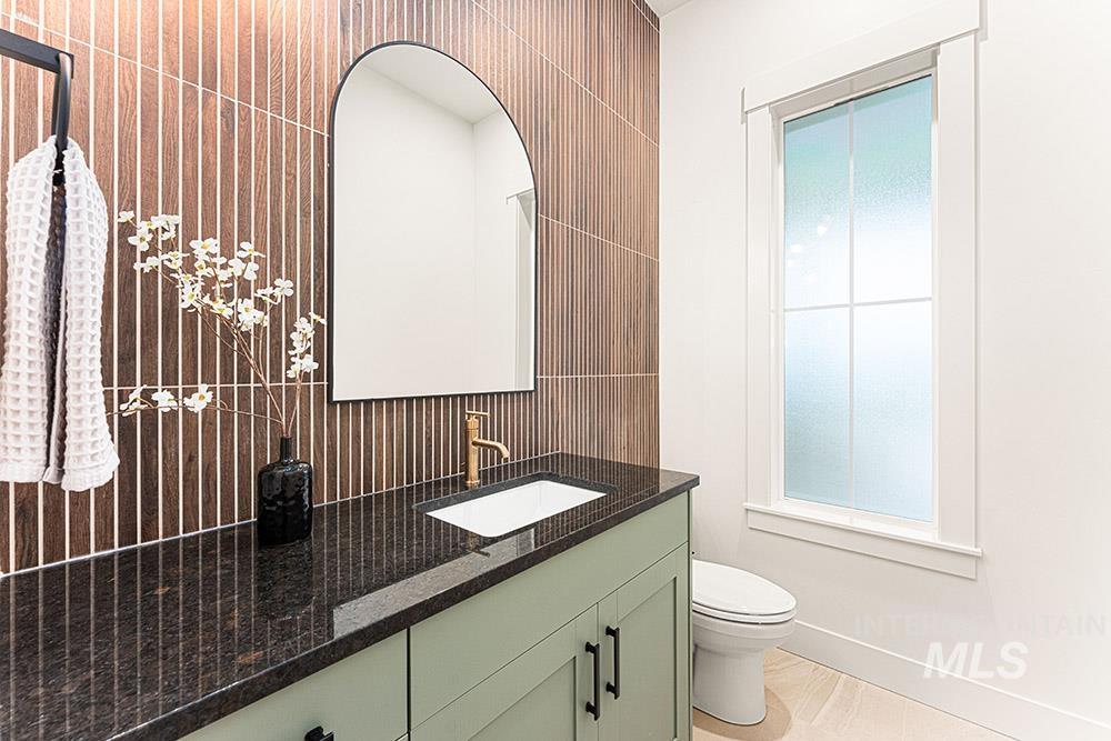 7786 Minam Dr, Middleton, Idaho 83644, 4 Bedrooms, 2.5 Bathrooms, Residential For Sale, Price $1,125,000,MLS 98969058