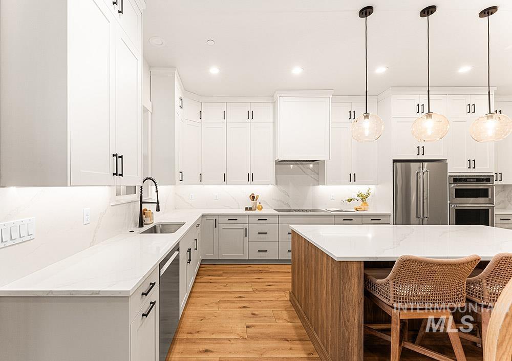 7786 Minam Dr, Middleton, Idaho 83644, 4 Bedrooms, 2.5 Bathrooms, Residential For Sale, Price $1,125,000,MLS 98969058