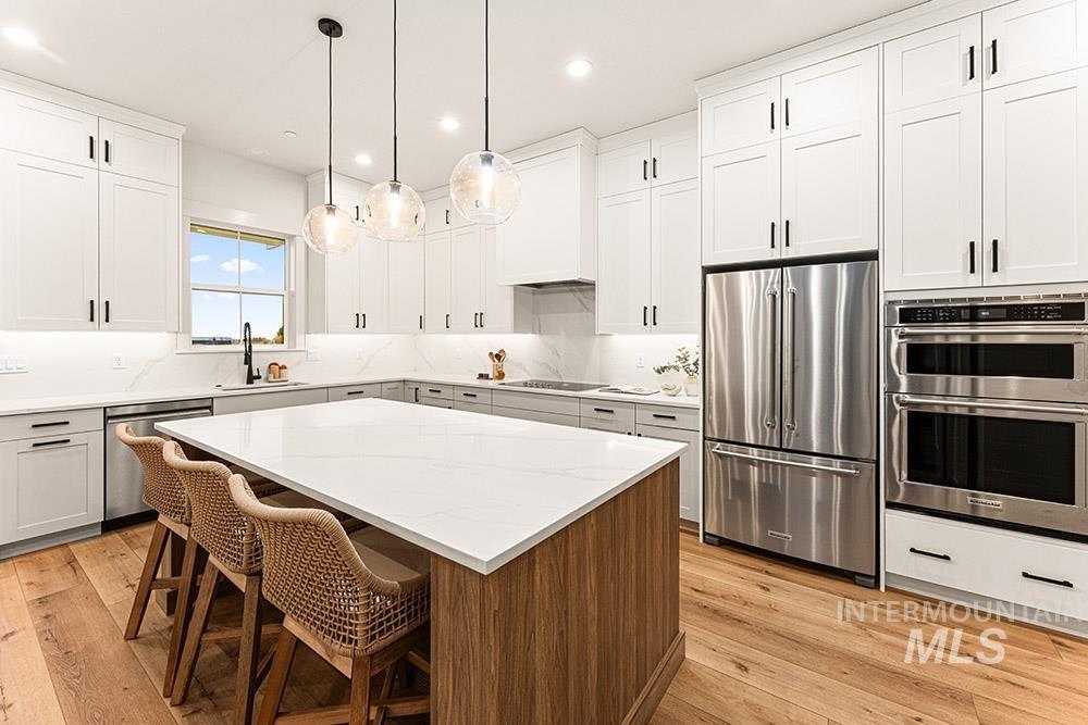 7786 Minam Dr, Middleton, Idaho 83644, 4 Bedrooms, 2.5 Bathrooms, Residential For Sale, Price $1,125,000,MLS 98969058