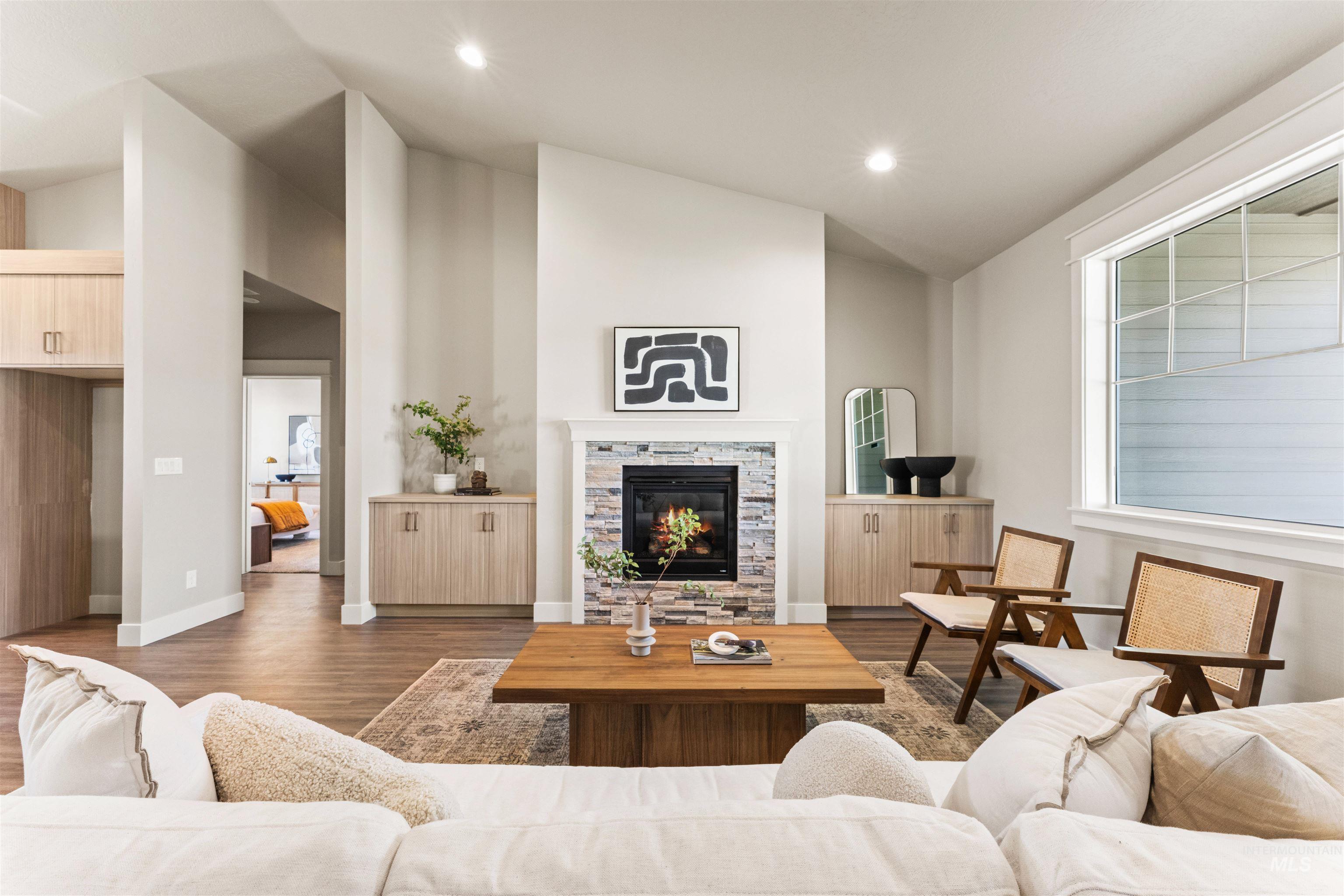 83 S Daybreak Ave, Nampa, Idaho 83687, 3 Bedrooms, 3 Bathrooms, Residential For Sale, Price $575,000,MLS 98969060