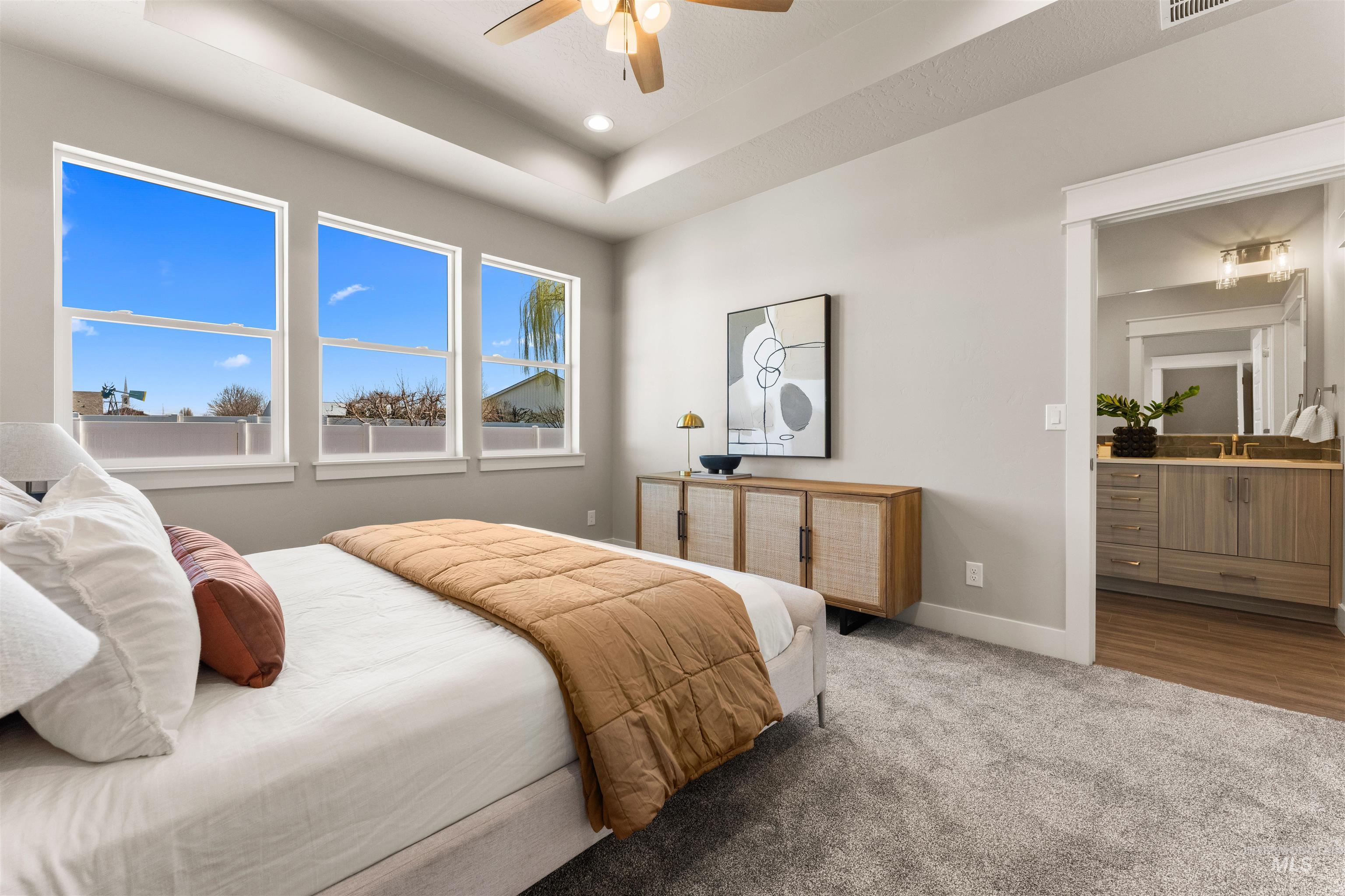 83 S Daybreak Ave, Nampa, Idaho 83687, 3 Bedrooms, 3 Bathrooms, Residential For Sale, Price $575,000,MLS 98969060