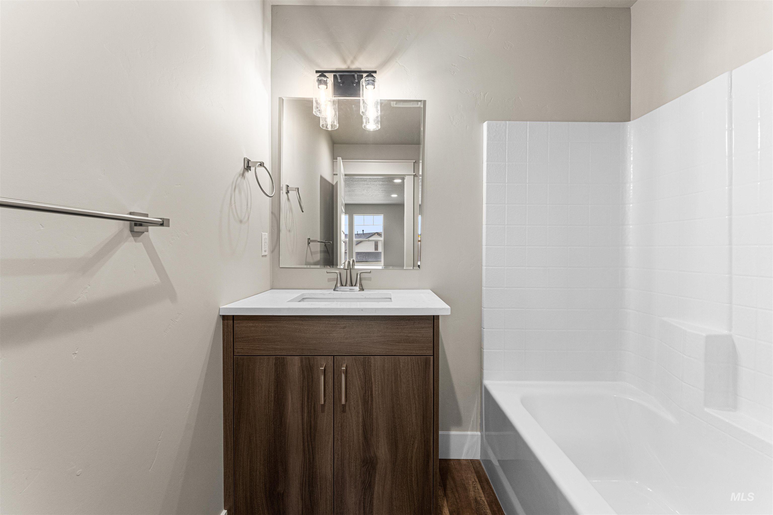 83 S Daybreak Ave, Nampa, Idaho 83687, 3 Bedrooms, 3 Bathrooms, Residential For Sale, Price $575,000,MLS 98969060