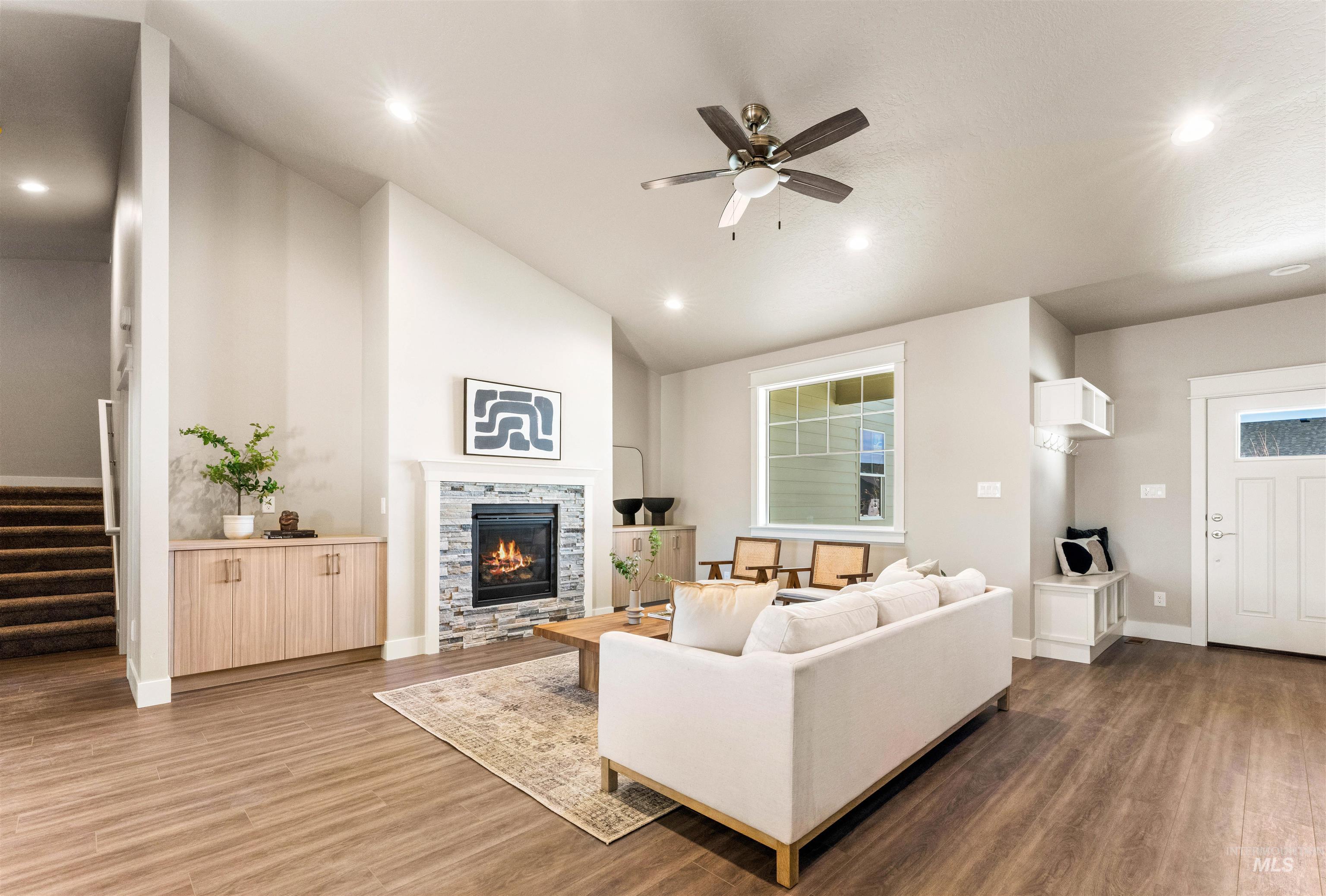 83 S Daybreak Ave, Nampa, Idaho 83687, 3 Bedrooms, 3 Bathrooms, Residential For Sale, Price $575,000,MLS 98969060