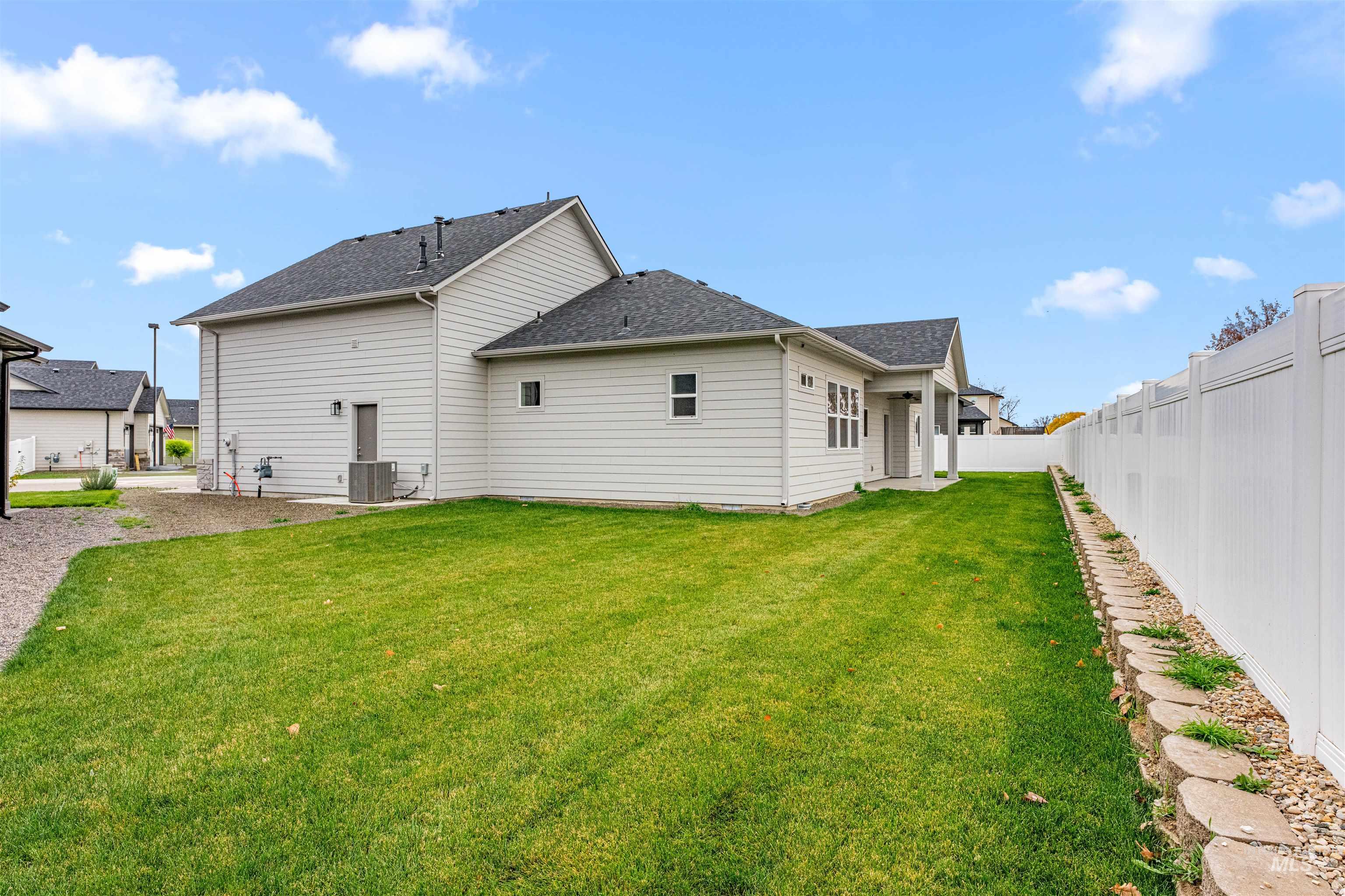 83 S Daybreak Ave, Nampa, Idaho 83687, 3 Bedrooms, 3 Bathrooms, Residential For Sale, Price $575,000,MLS 98969060