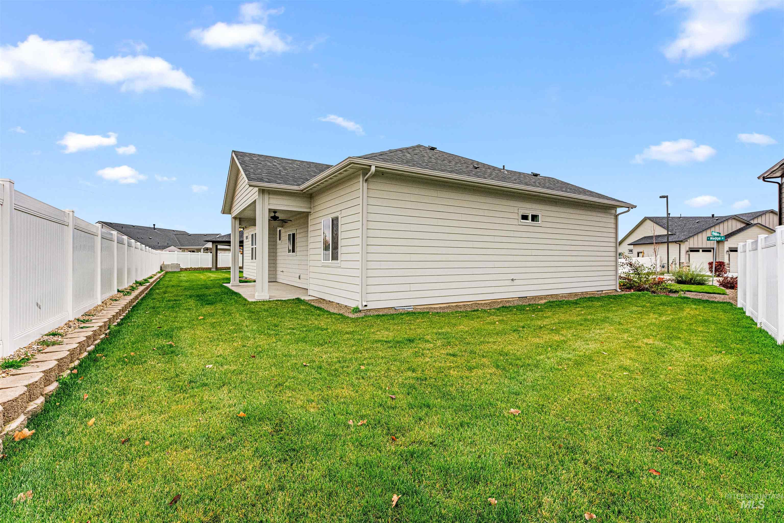 83 S Daybreak Ave, Nampa, Idaho 83687, 3 Bedrooms, 3 Bathrooms, Residential For Sale, Price $575,000,MLS 98969060