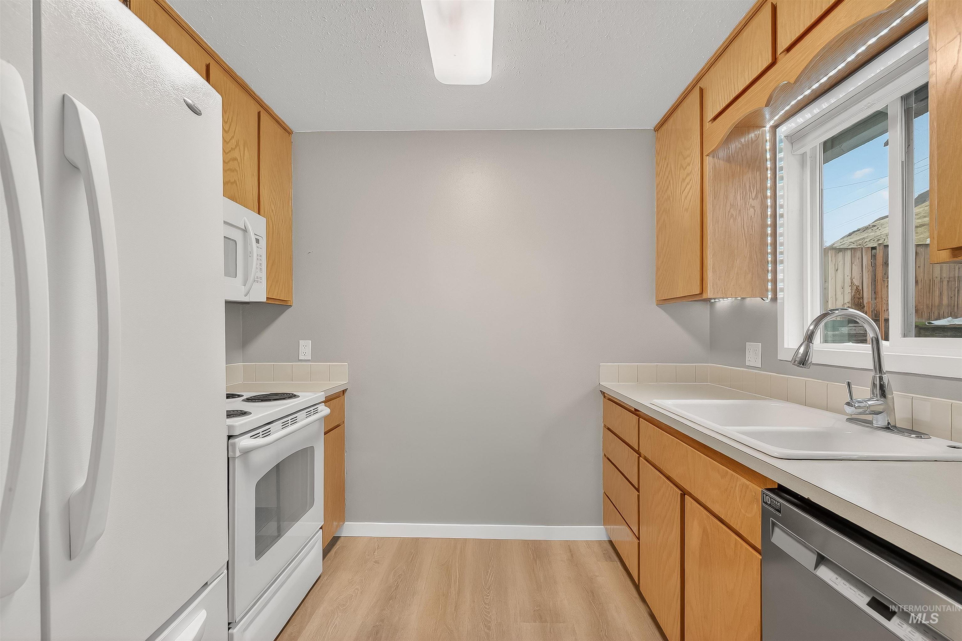 406 2nd Street, Asotin, Washington 99402, 3 Bedrooms, 1 Bathroom, Residential For Sale, Price $330,000, 98969064