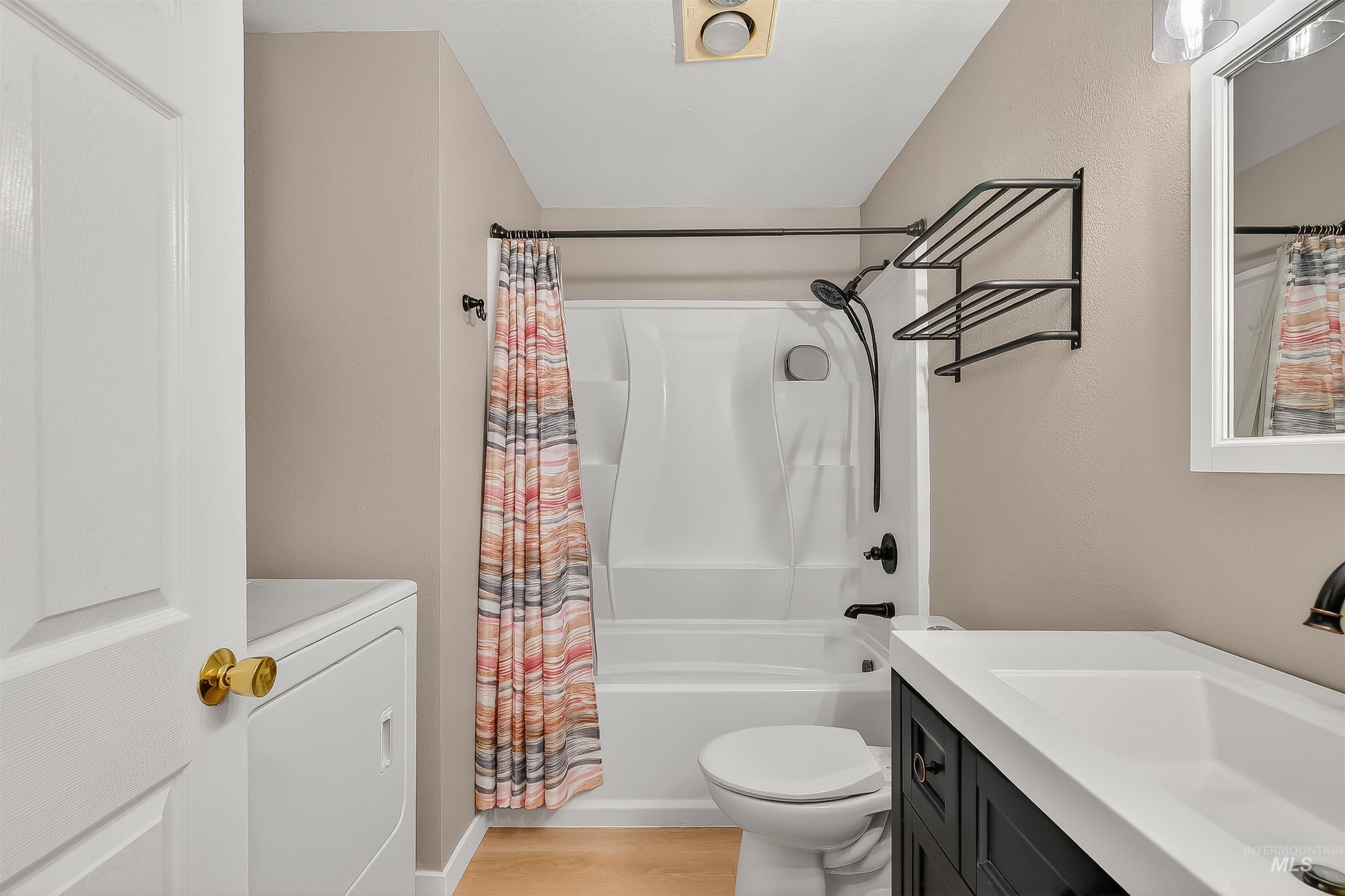 406 2nd Street, Asotin, Washington 99402, 3 Bedrooms, 1 Bathroom, Residential For Sale, Price $335,000,MLS 98969064