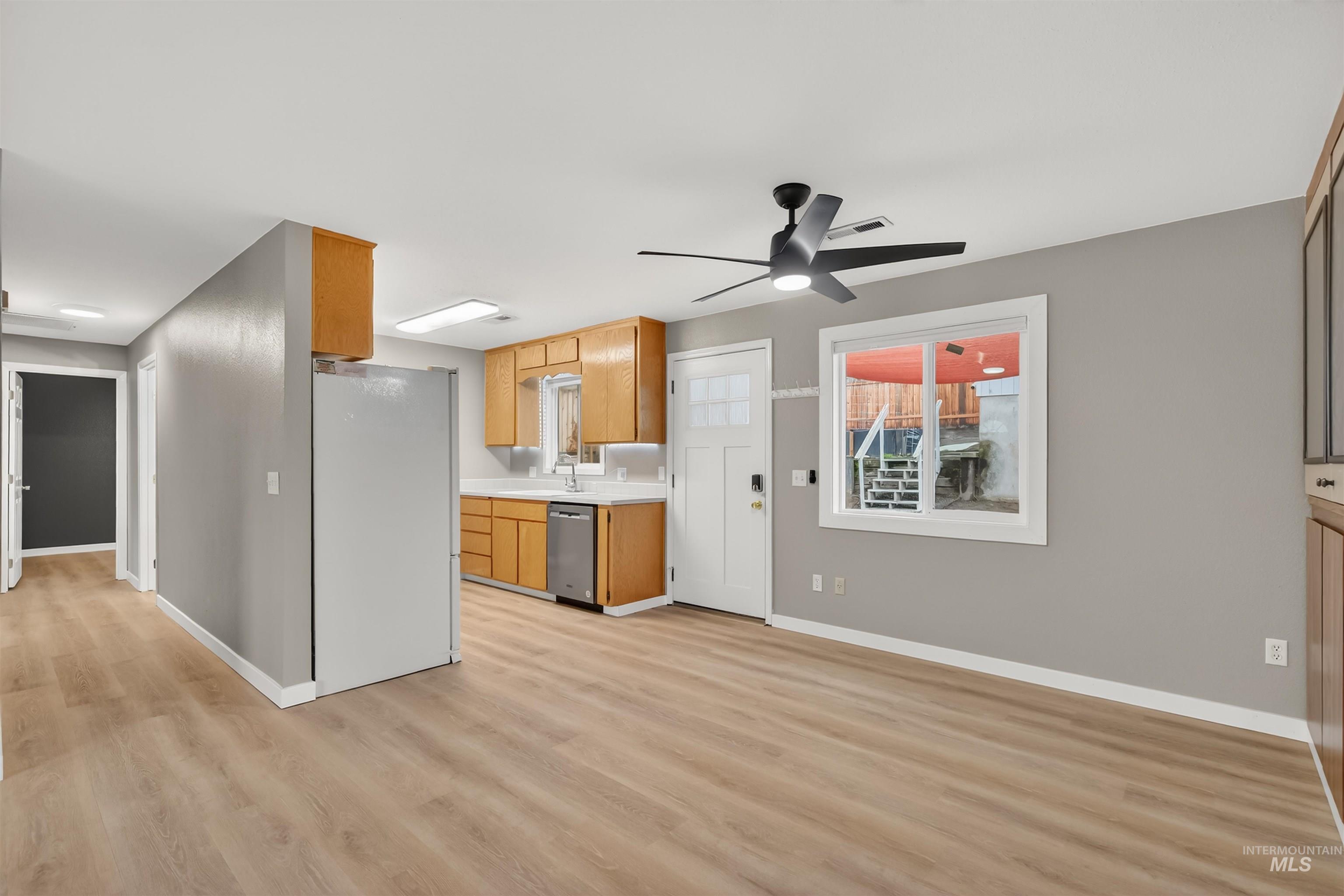 406 2nd Street, Asotin, Washington 99402, 3 Bedrooms, 1 Bathroom, Residential For Sale, Price $330,000, 98969064