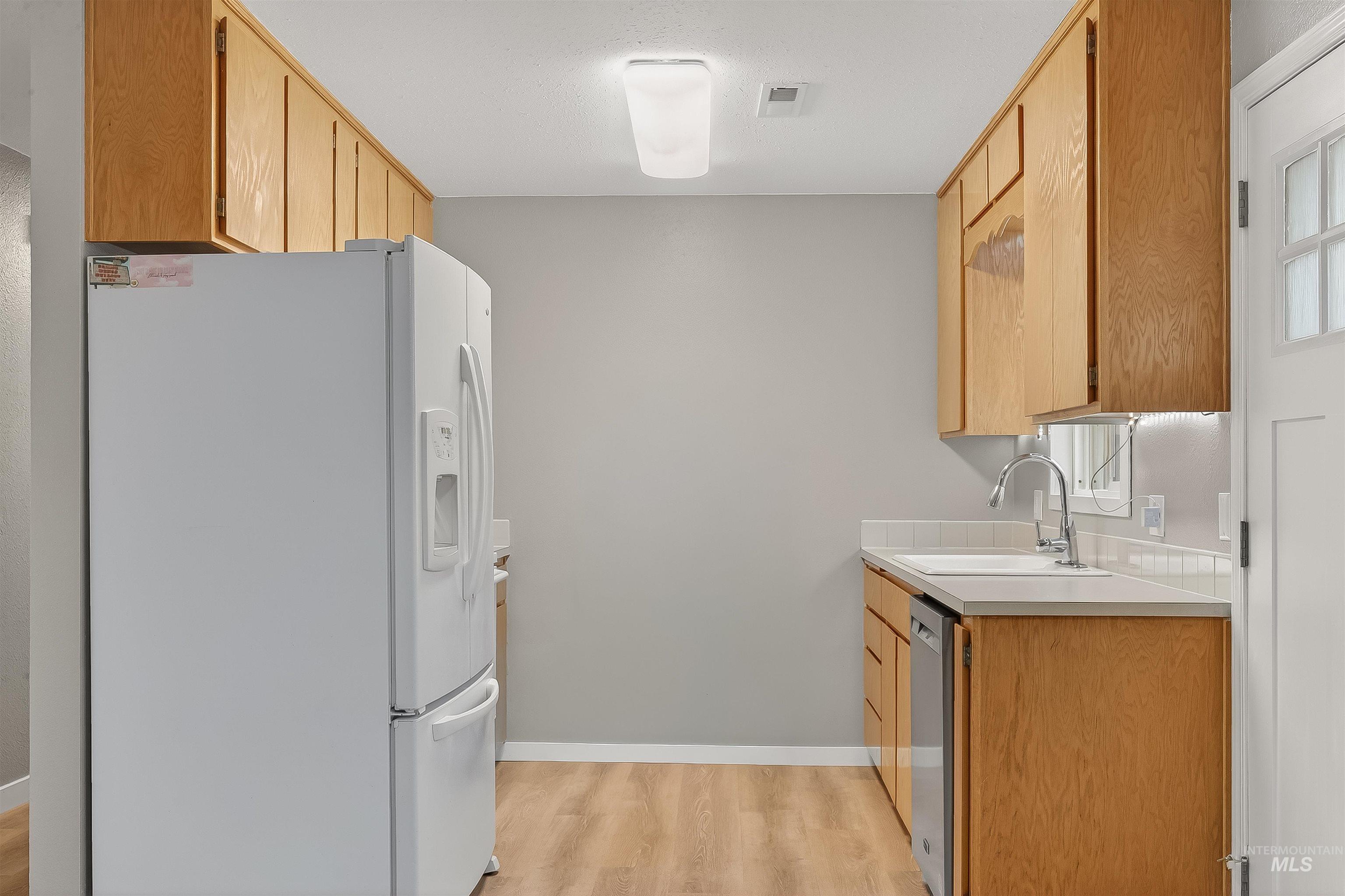 406 2nd Street, Asotin, Washington 99402, 3 Bedrooms, 1 Bathroom, Residential For Sale, Price $330,000, 98969064