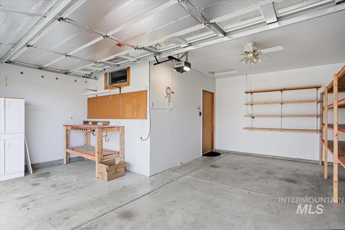 1349 E Willowbrook Ct., Meridian, Idaho 83646, 2 Bedrooms, 2 Bathrooms, Residential For Sale, Price $349,500,MLS 98969071