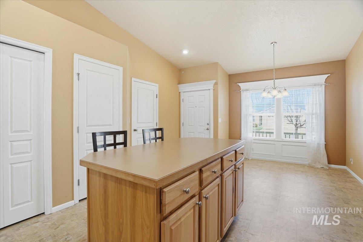 1349 E Willowbrook Ct., Meridian, Idaho 83646, 2 Bedrooms, 2 Bathrooms, Residential For Sale, Price $349,500,MLS 98969071