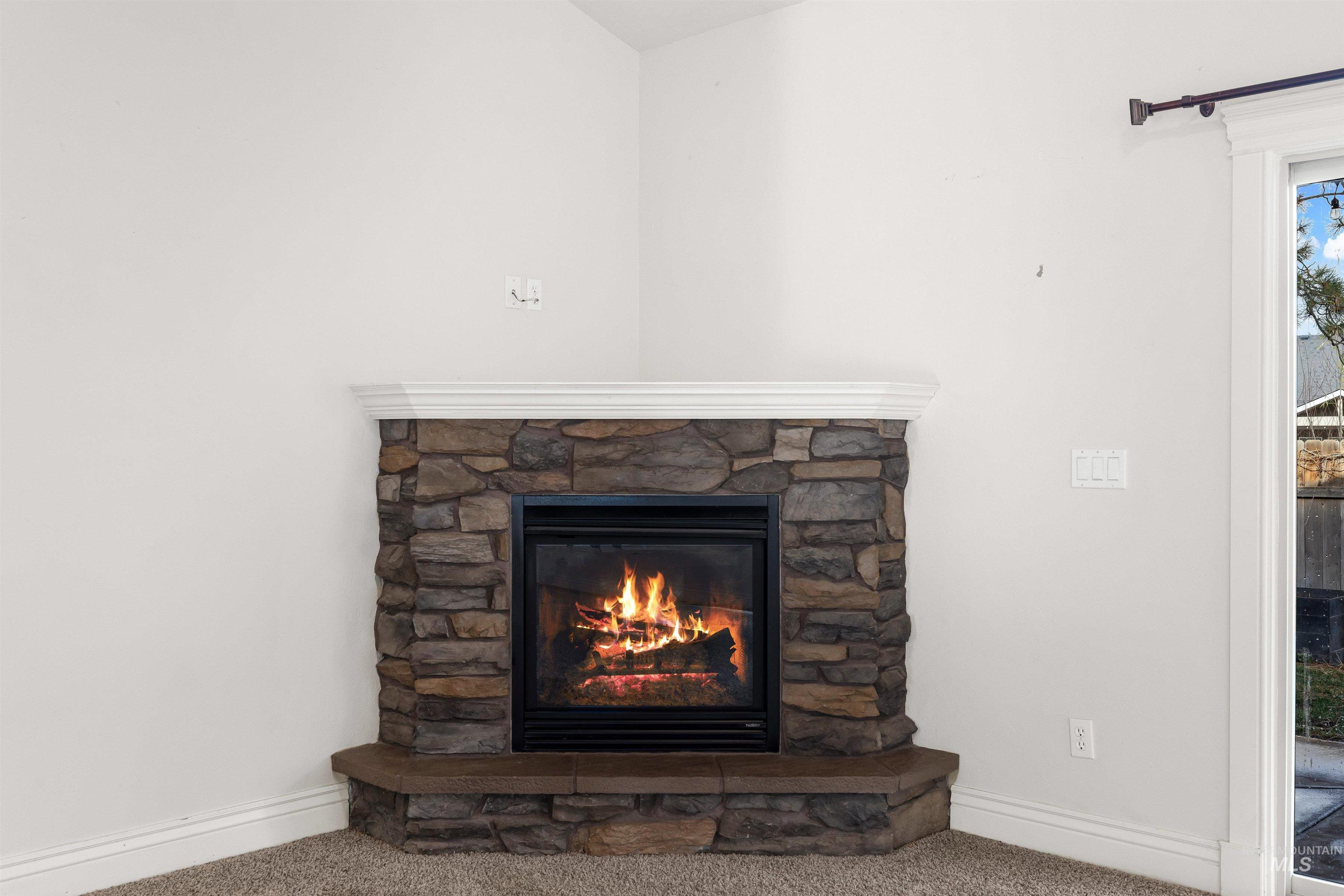 138 E Breinholt Avenue, Meridian, Idaho 83646, 3 Bedrooms, 2.5 Bathrooms, Residential For Sale, Price $439,000,MLS 98969078