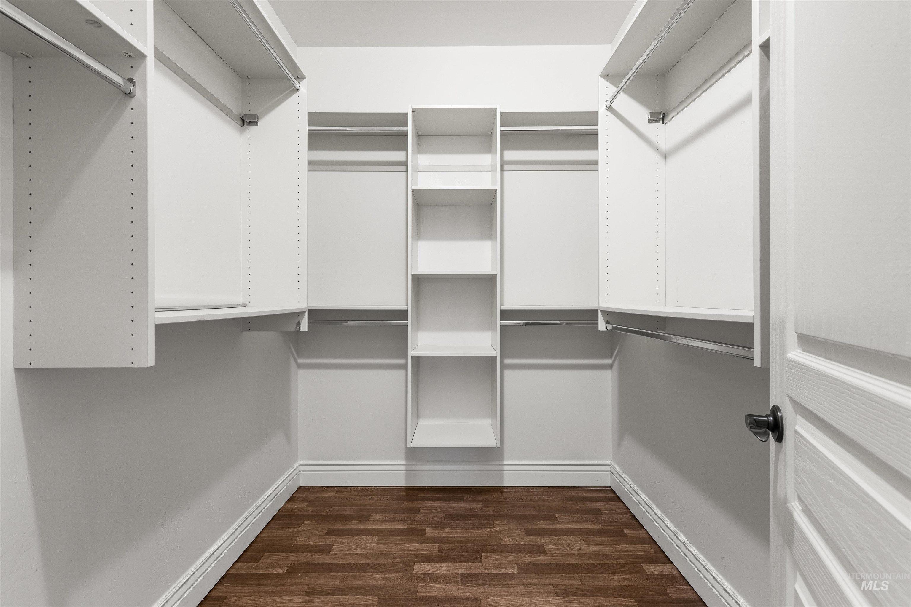 138 E Breinholt Avenue, Meridian, Idaho 83646, 3 Bedrooms, 2.5 Bathrooms, Residential For Sale, Price $439,000,MLS 98969078