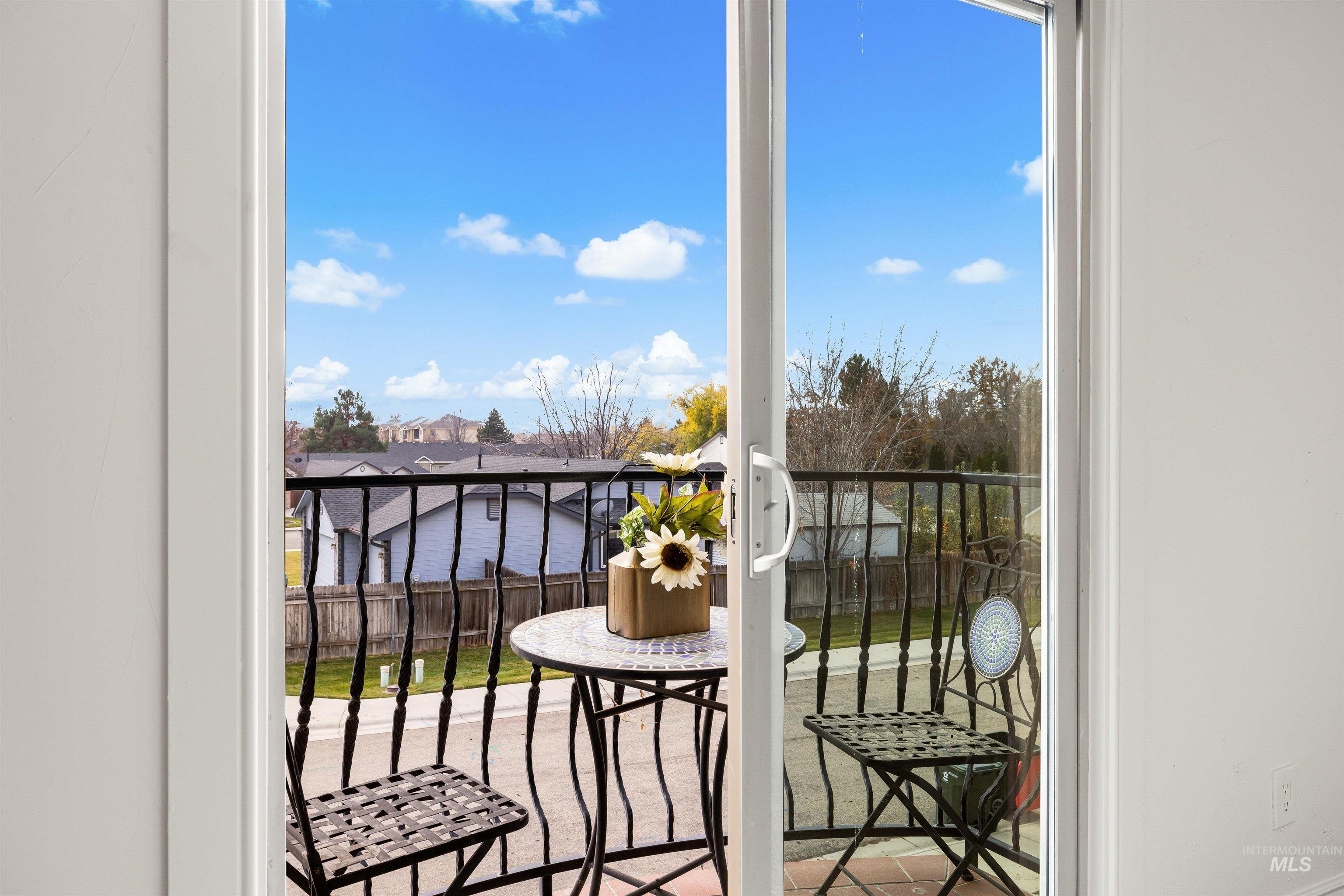 138 E Breinholt Avenue, Meridian, Idaho 83646, 3 Bedrooms, 2.5 Bathrooms, Residential For Sale, Price $439,000,MLS 98969078