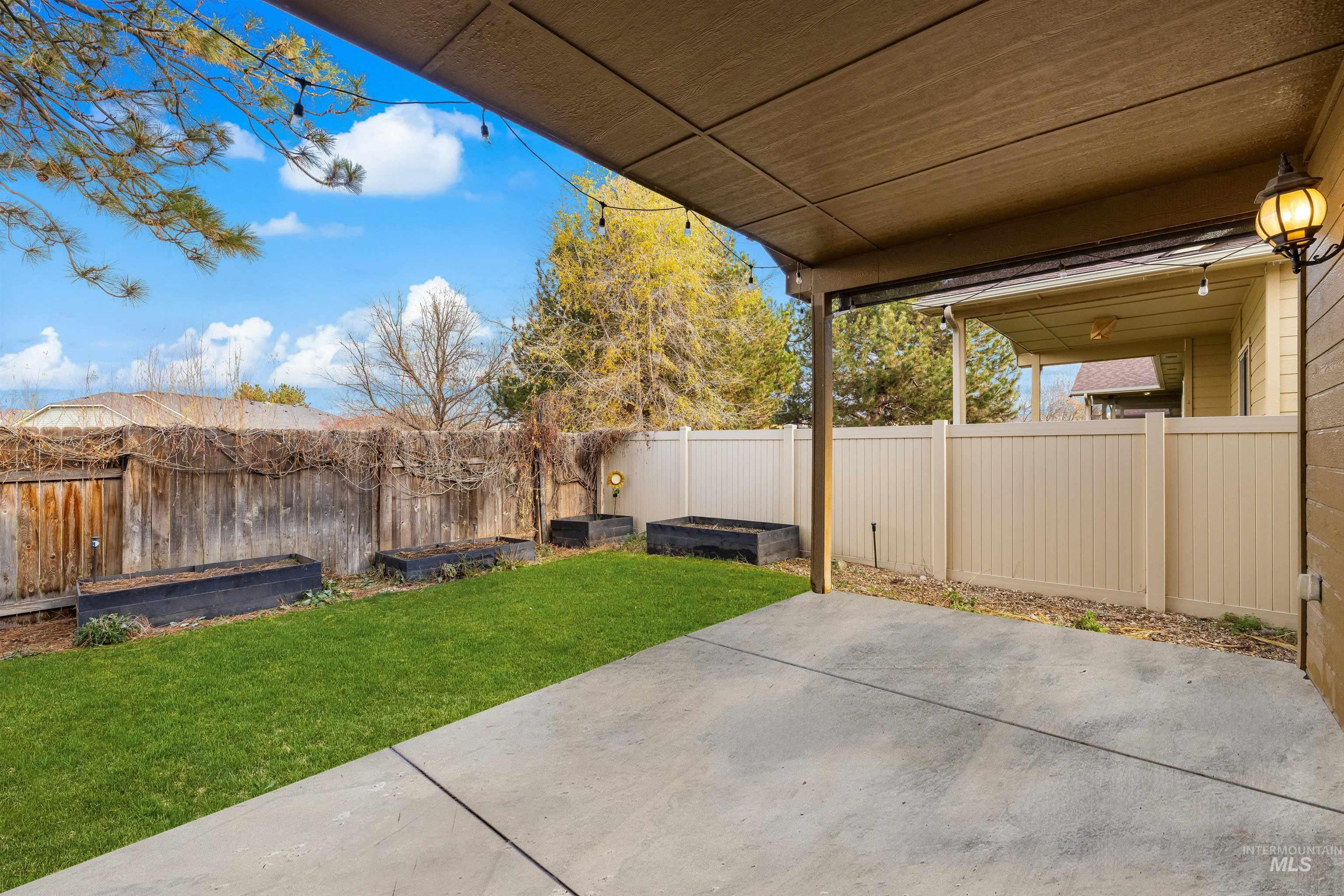 138 E Breinholt Avenue, Meridian, Idaho 83646, 3 Bedrooms, 2.5 Bathrooms, Residential For Sale, Price $439,000,MLS 98969078