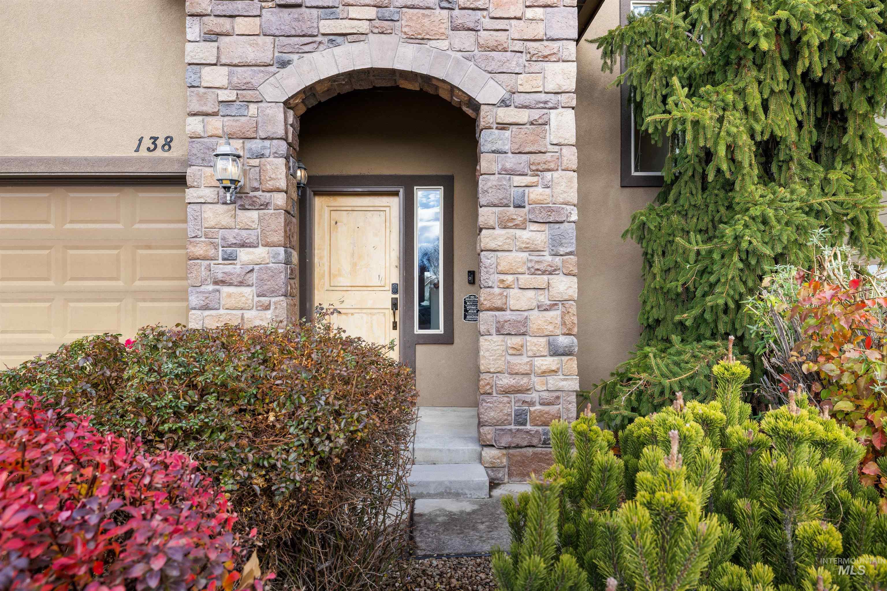 138 E Breinholt Avenue, Meridian, Idaho 83646, 3 Bedrooms, 2.5 Bathrooms, Residential For Sale, Price $439,000,MLS 98969078