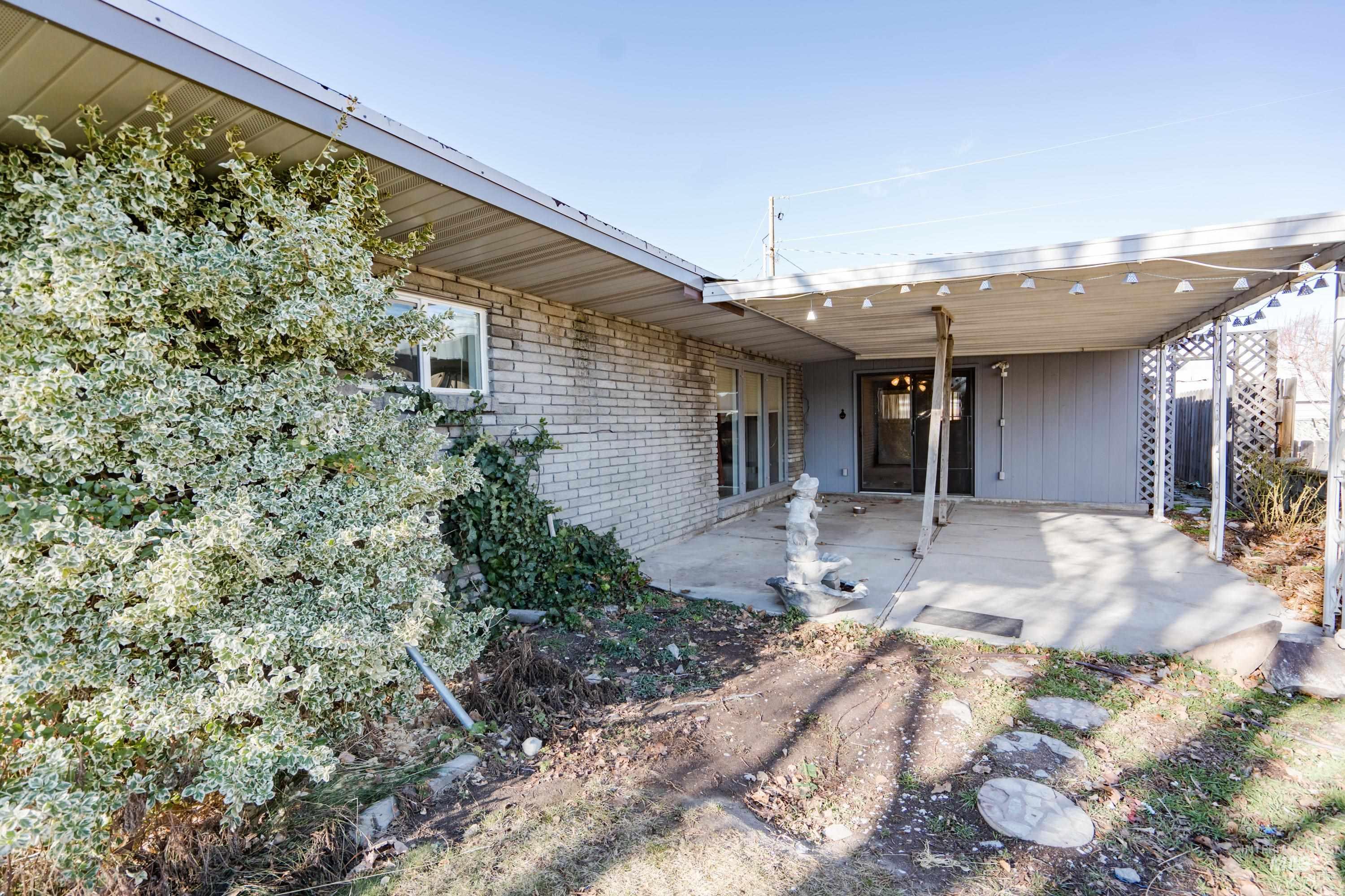 334 S 4TH Street, Rupert, Idaho 83350, 3 Bedrooms, 1.5 Bathrooms, Residential For Sale, Price $375,000,MLS 98969080