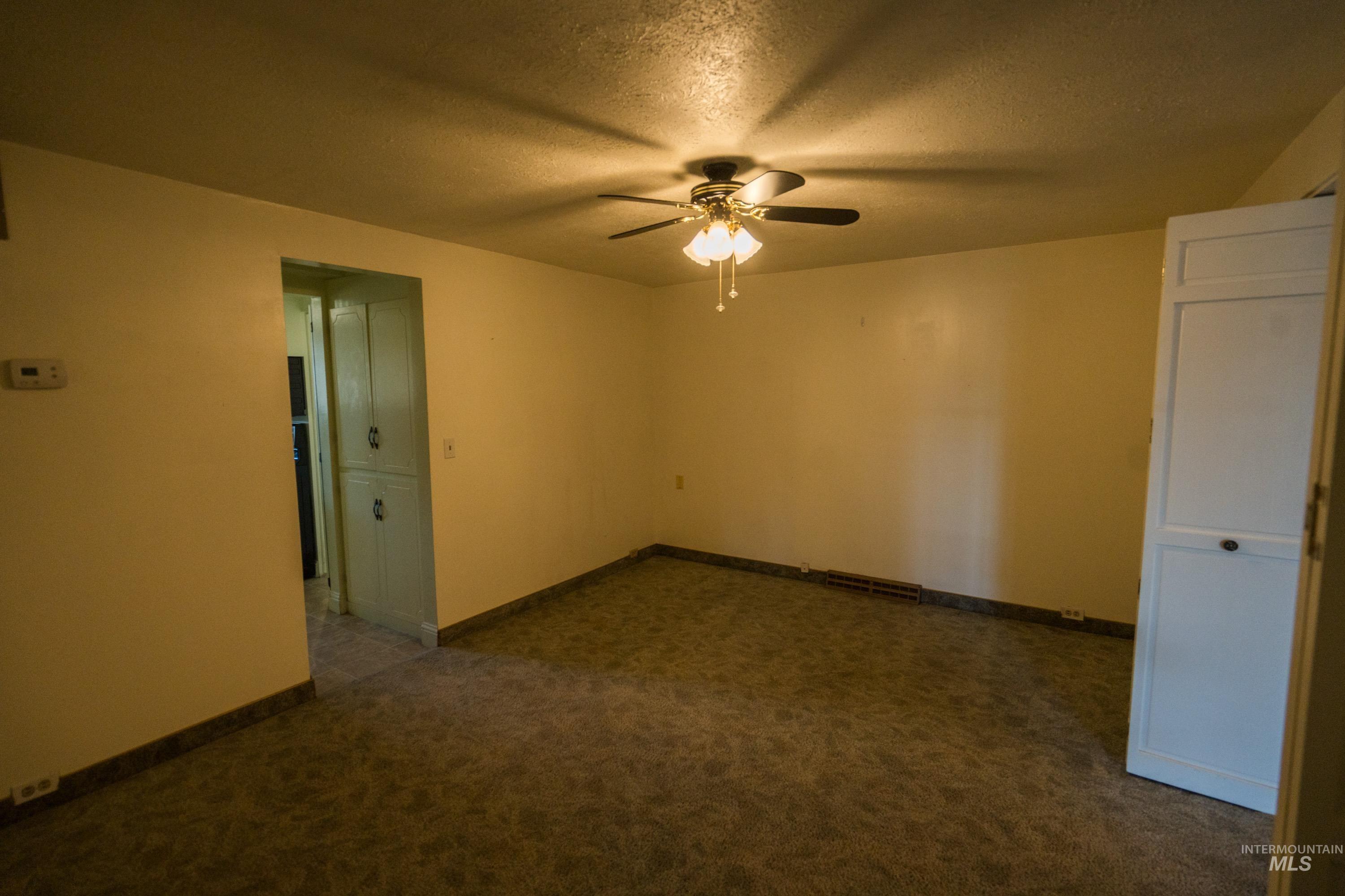 334 S 4TH Street, Rupert, Idaho 83350, 3 Bedrooms, 1.5 Bathrooms, Residential For Sale, Price $375,000,MLS 98969080