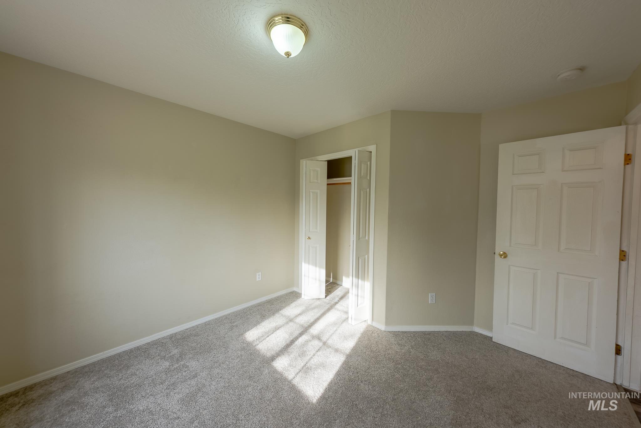 4562 W Big Creek St, Meridian, Idaho 83642, 4 Bedrooms, 2 Bathrooms, Residential For Sale, Price $450,000,MLS 98969082