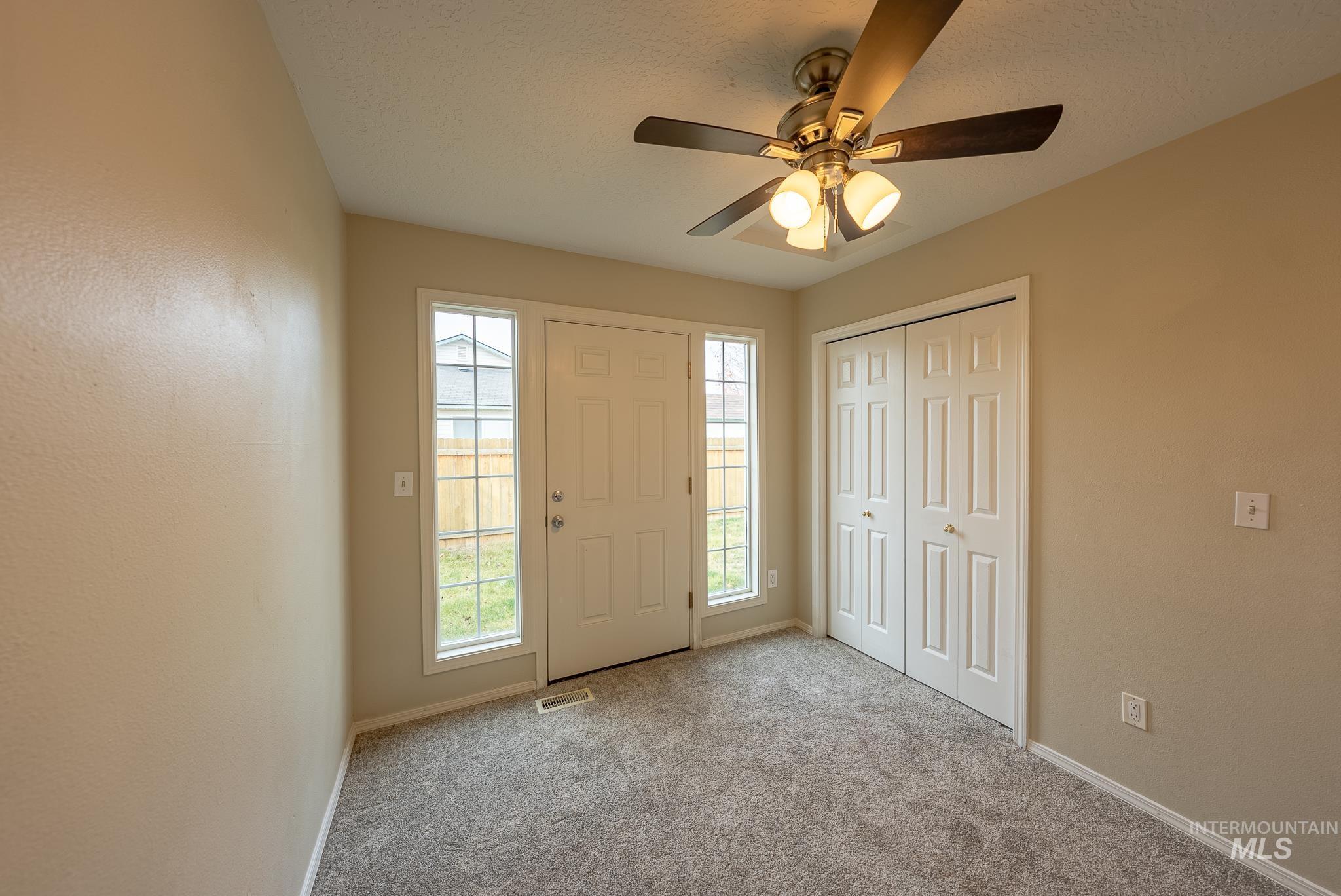 4562 W Big Creek St, Meridian, Idaho 83642, 4 Bedrooms, 2 Bathrooms, Residential For Sale, Price $450,000,MLS 98969082