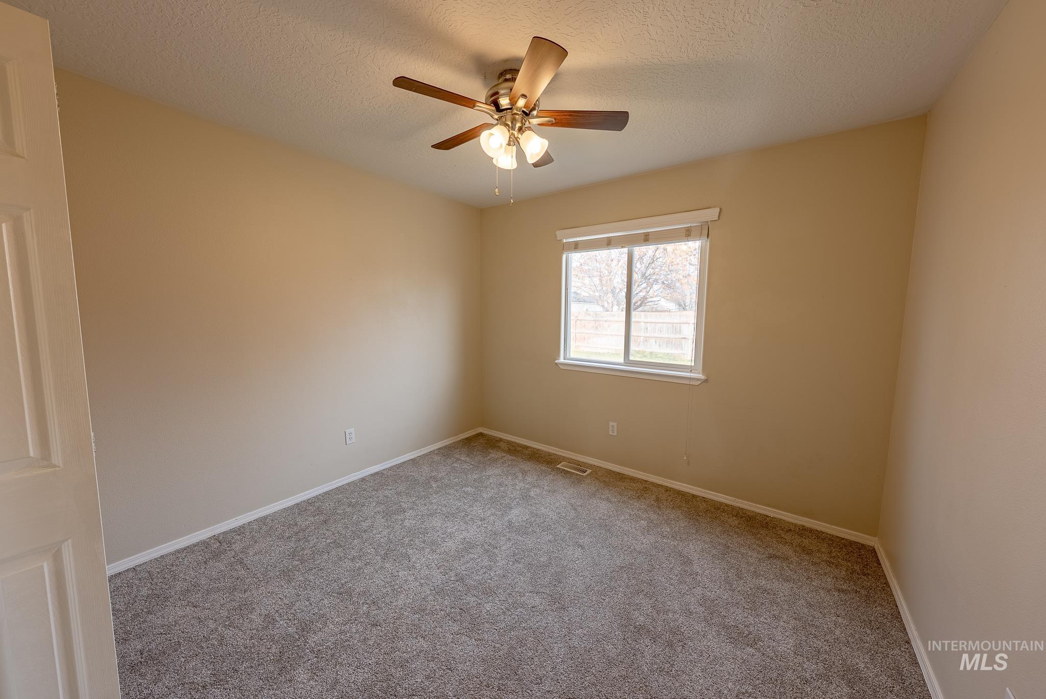 4562 W Big Creek St, Meridian, Idaho 83642, 4 Bedrooms, 2 Bathrooms, Residential For Sale, Price $450,000,MLS 98969082