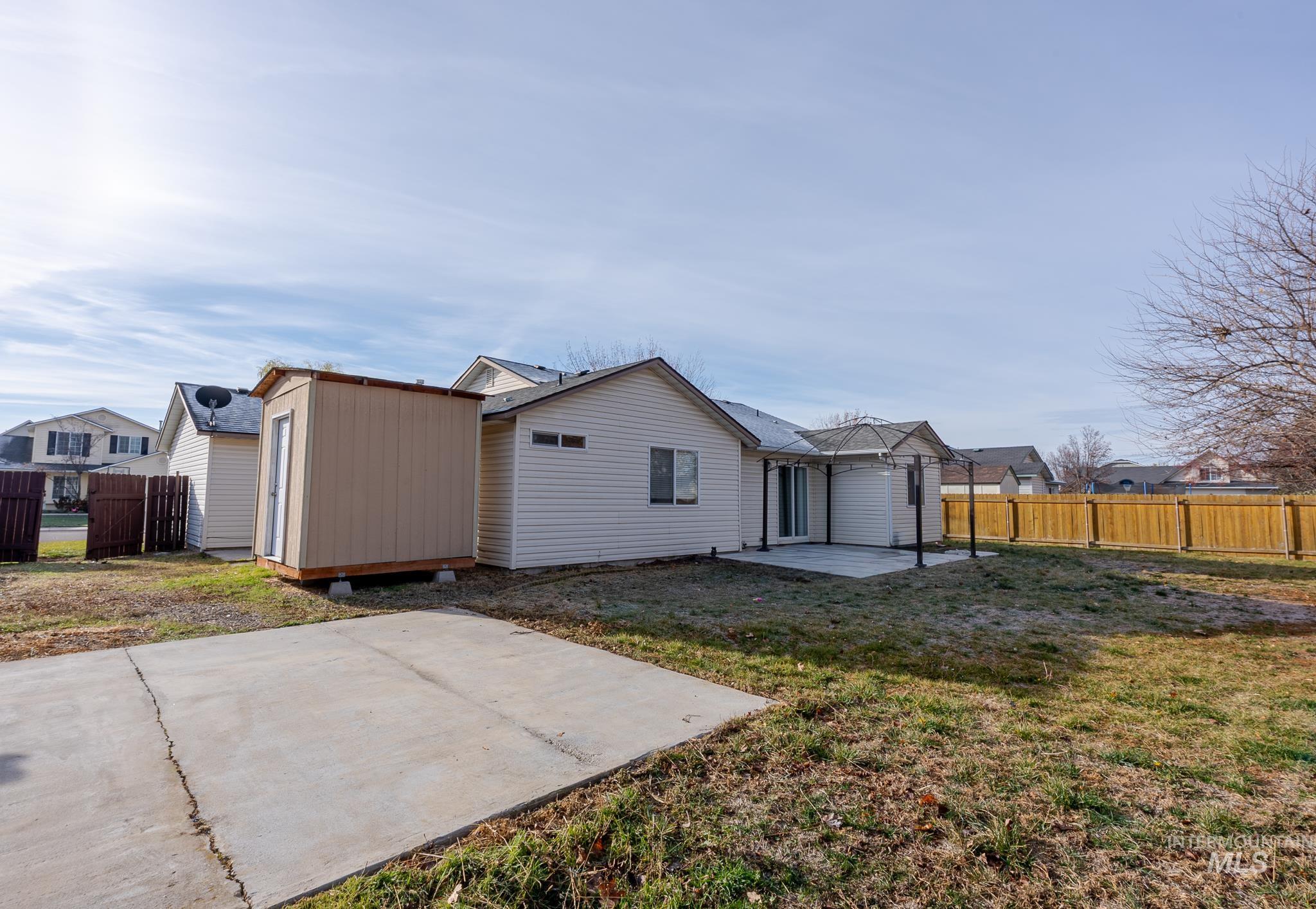 4562 W Big Creek St, Meridian, Idaho 83642, 4 Bedrooms, 2 Bathrooms, Residential For Sale, Price $450,000,MLS 98969082