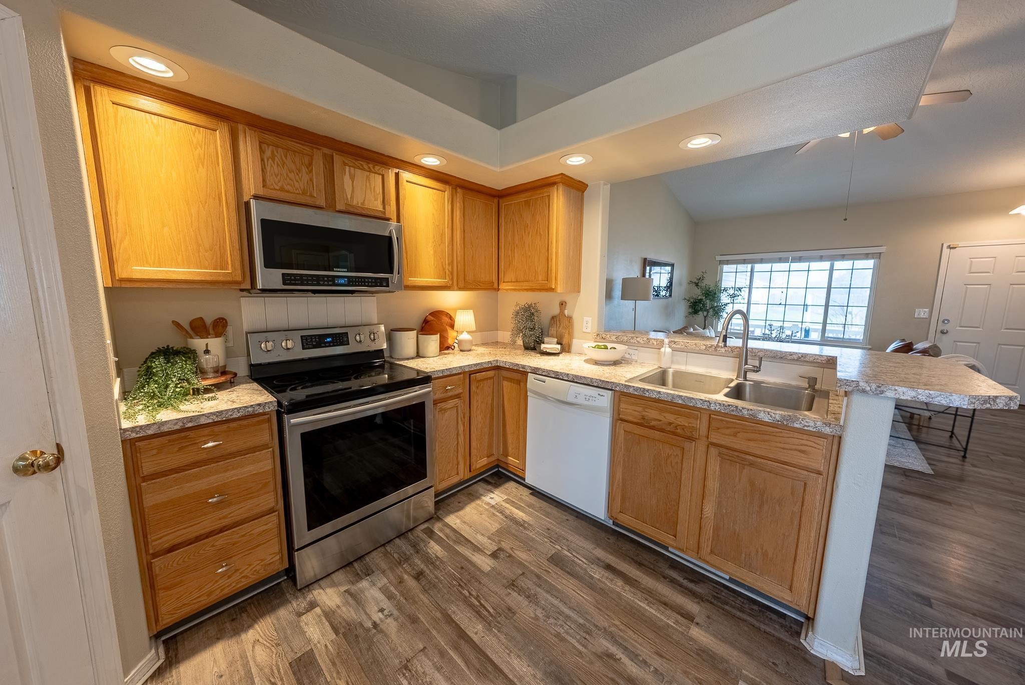 4562 W Big Creek St, Meridian, Idaho 83642, 4 Bedrooms, 2 Bathrooms, Residential For Sale, Price $450,000,MLS 98969082