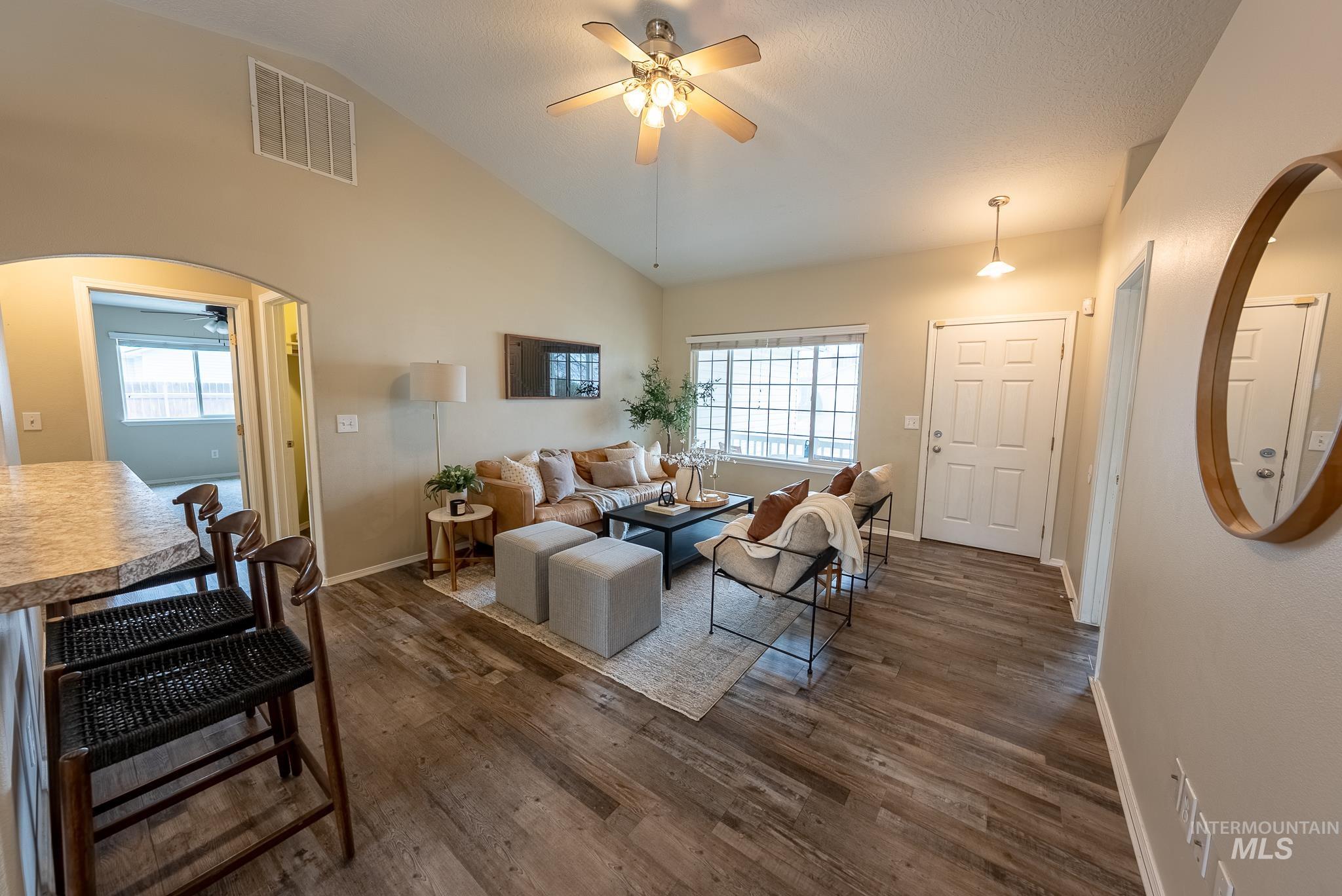 4562 W Big Creek St, Meridian, Idaho 83642, 4 Bedrooms, 2 Bathrooms, Residential For Sale, Price $450,000,MLS 98969082