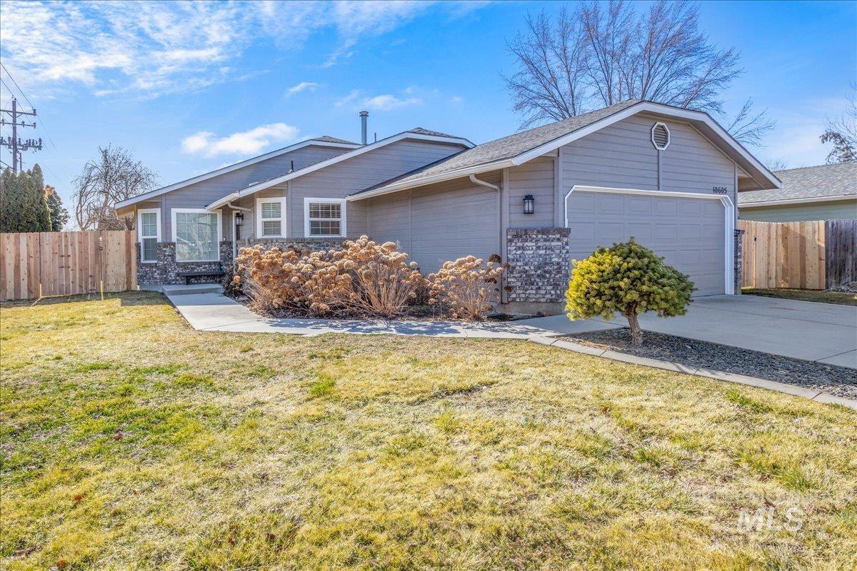 10605 W Goldenrod Ave, Boise, Idaho 83713, 3 Bedrooms, 2 Bathrooms, Residential For Sale, Price $389,900, 98969104