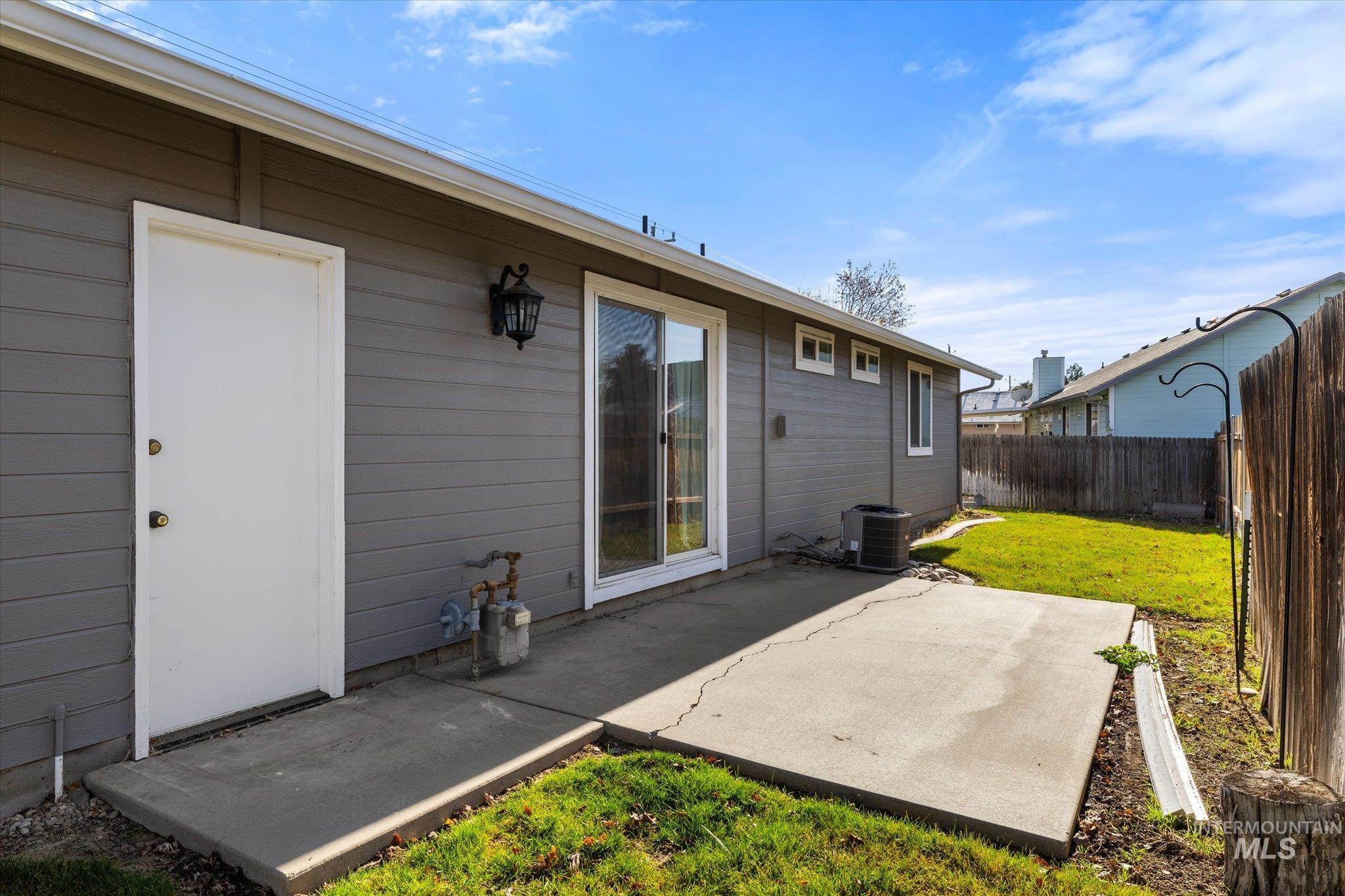 10605 W Goldenrod Ave, Boise, Idaho 83713, 3 Bedrooms, 2 Bathrooms, Residential For Sale, Price $389,900, 98969104