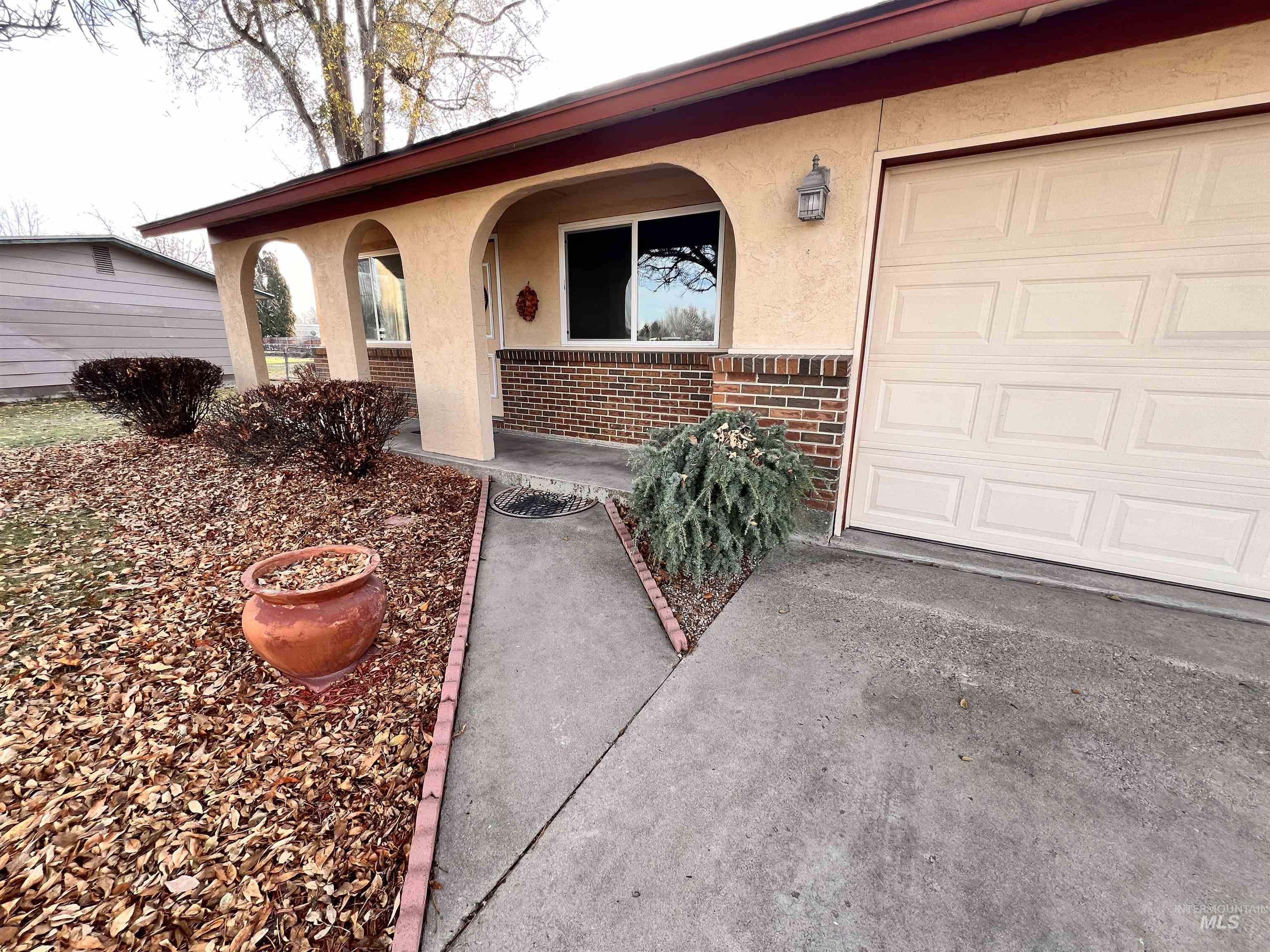 9985 W. Canterbury Dr., Boise, Idaho 83704, 3 Bedrooms, 1 Bathroom, Residential For Sale, Price $349,900,MLS 98969105