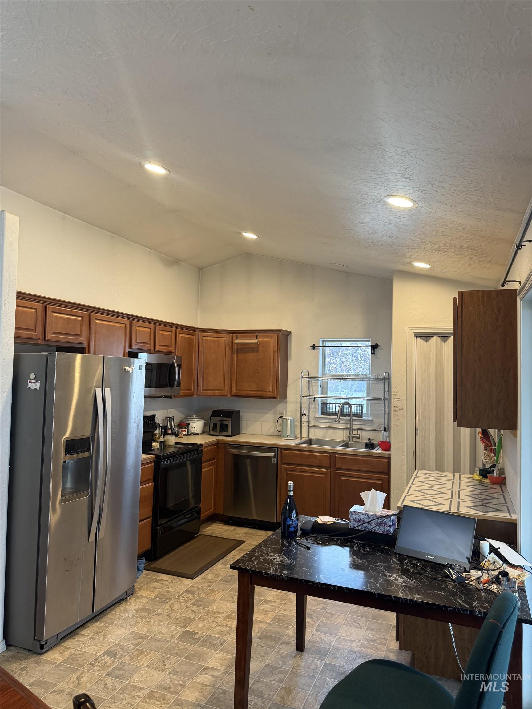 494 Adria Lane, Twin Falls, Idaho 83301, 3 Bedrooms, 2 Bathrooms, Residential For Sale, Price $304,900,MLS 98969107