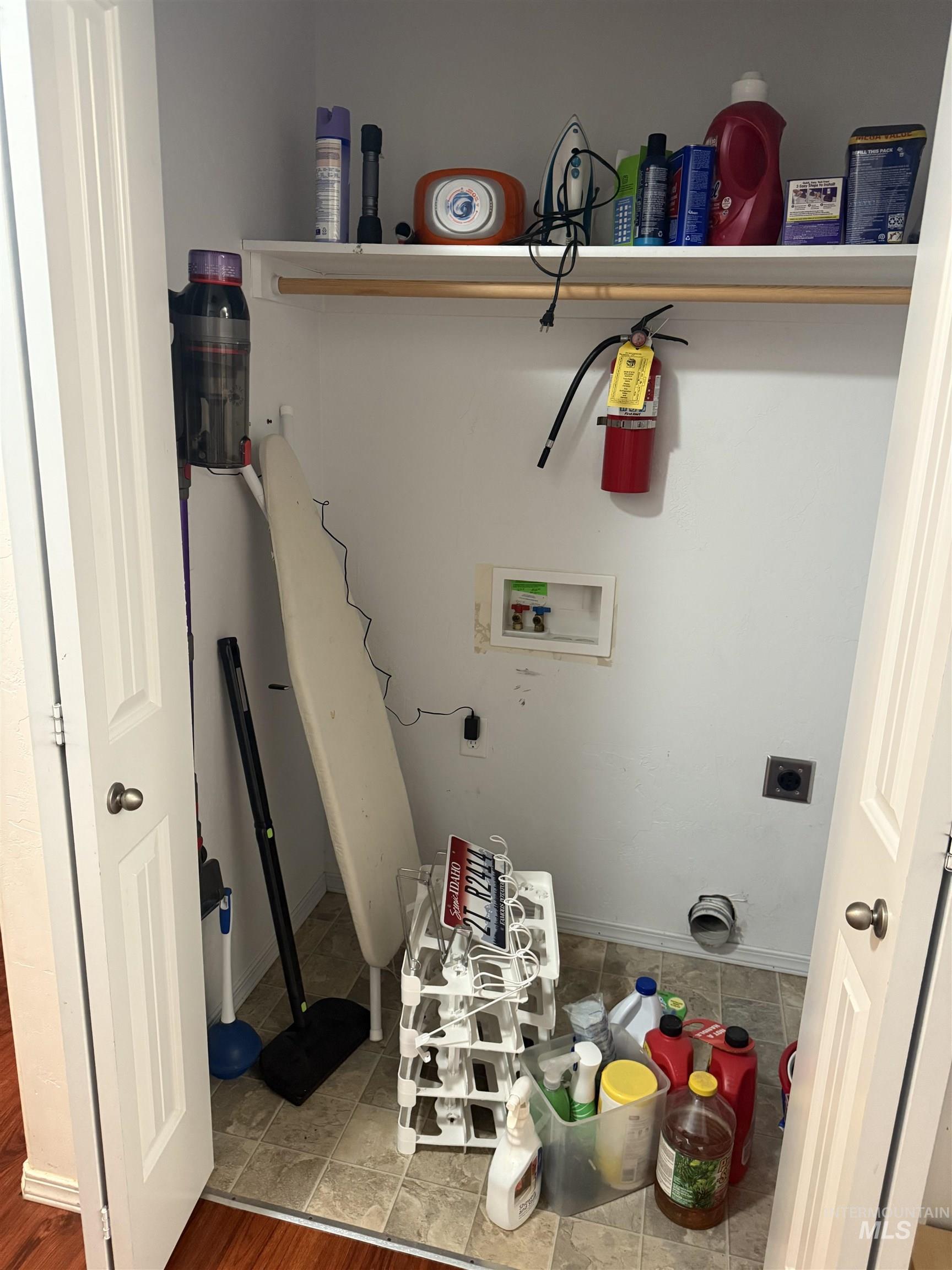 494 Adria Lane, Twin Falls, Idaho 83301, 3 Bedrooms, 2 Bathrooms, Residential For Sale, Price $304,900,MLS 98969107