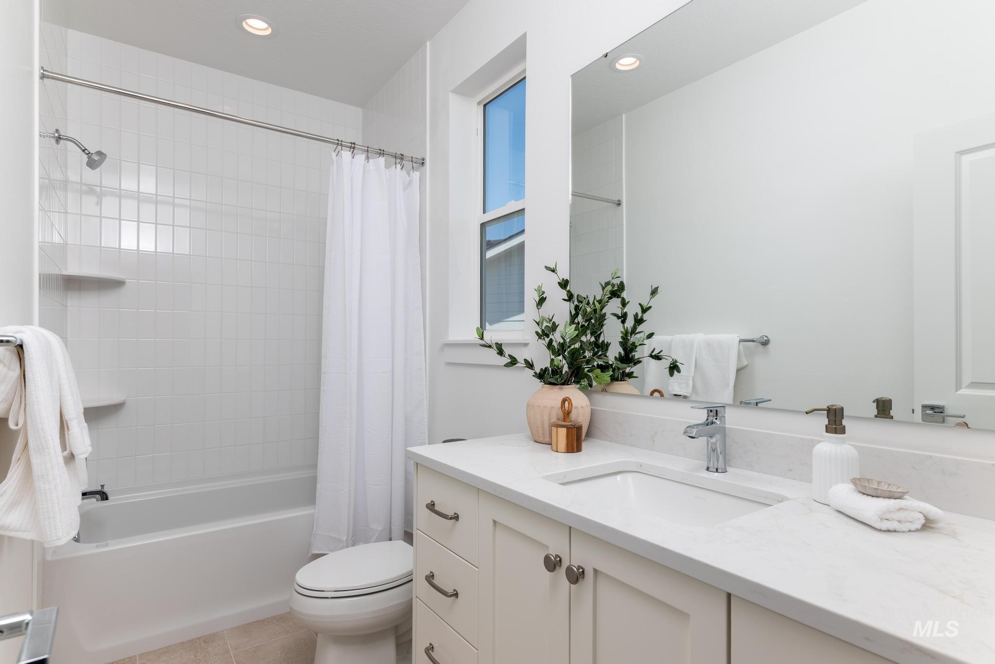 9658 W Valley Vista Dr, Star, Idaho 83669, 5 Bedrooms, 4 Bathrooms, Residential For Sale, Price $829,000,MLS 98969108