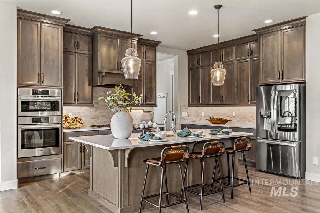 6103 S Phoebe Place, Meridian, Idaho 83642-5896, 4 Bedrooms, 3.5 Bathrooms, Residential For Sale, Price $950,000,MLS 98969109