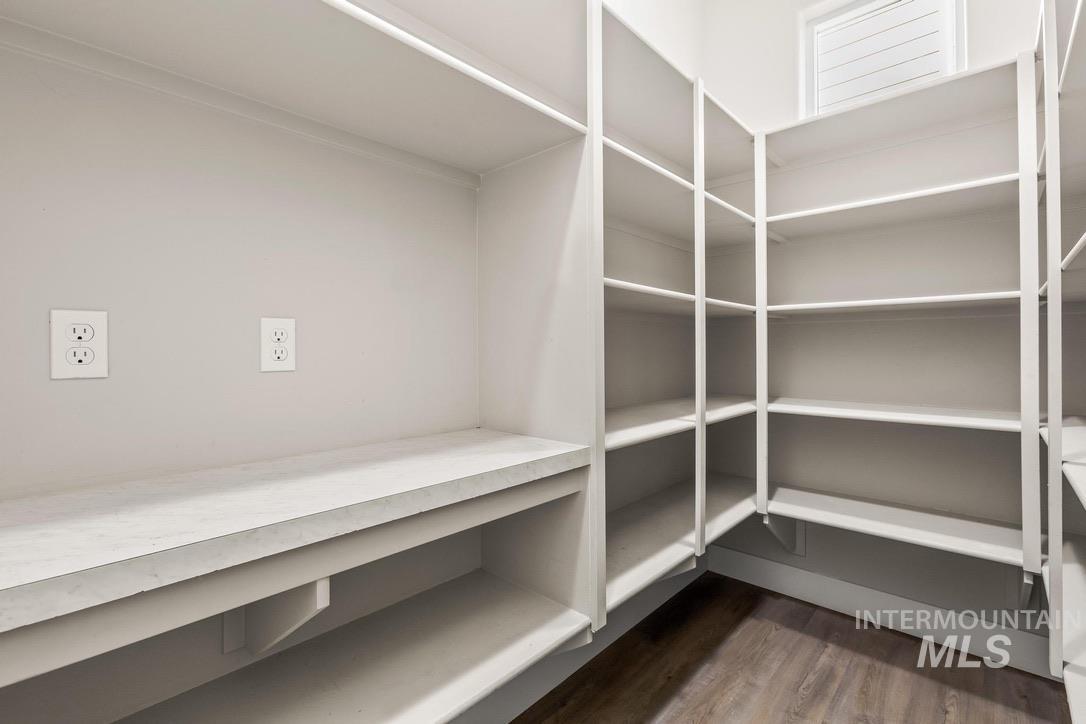 6103 S Phoebe Place, Meridian, Idaho 83642-5896, 4 Bedrooms, 3.5 Bathrooms, Residential For Sale, Price $950,000,MLS 98969109