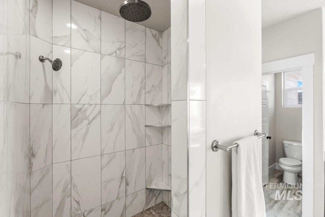 6103 S Phoebe Place, Meridian, Idaho 83642-5896, 4 Bedrooms, 3.5 Bathrooms, Residential For Sale, Price $950,000,MLS 98969109