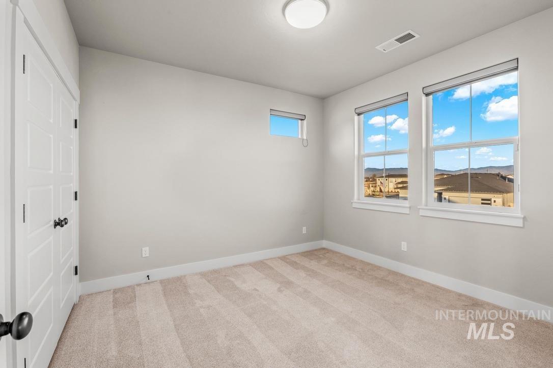 6103 S Phoebe Place, Meridian, Idaho 83642-5896, 4 Bedrooms, 3.5 Bathrooms, Residential For Sale, Price $950,000,MLS 98969109