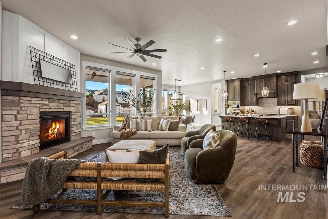 6103 S Phoebe Place, Meridian, Idaho 83642-5896, 4 Bedrooms, 3.5 Bathrooms, Residential For Sale, Price $950,000,MLS 98969109