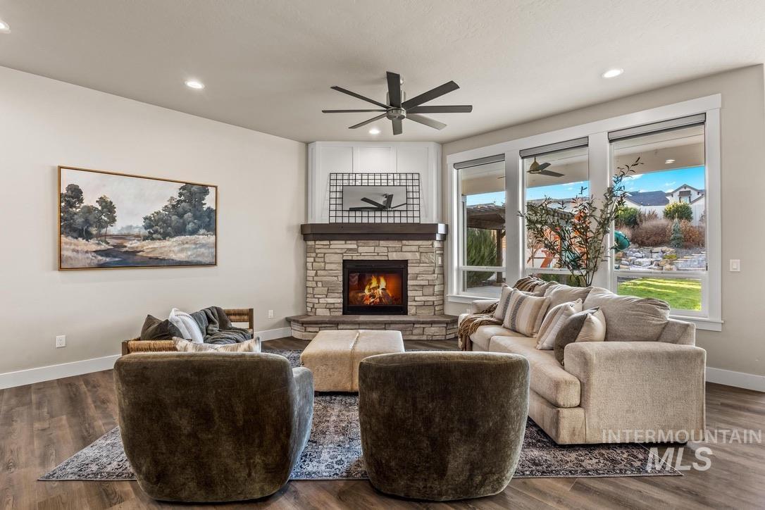 6103 S Phoebe Place, Meridian, Idaho 83642-5896, 4 Bedrooms, 3.5 Bathrooms, Residential For Sale, Price $950,000,MLS 98969109