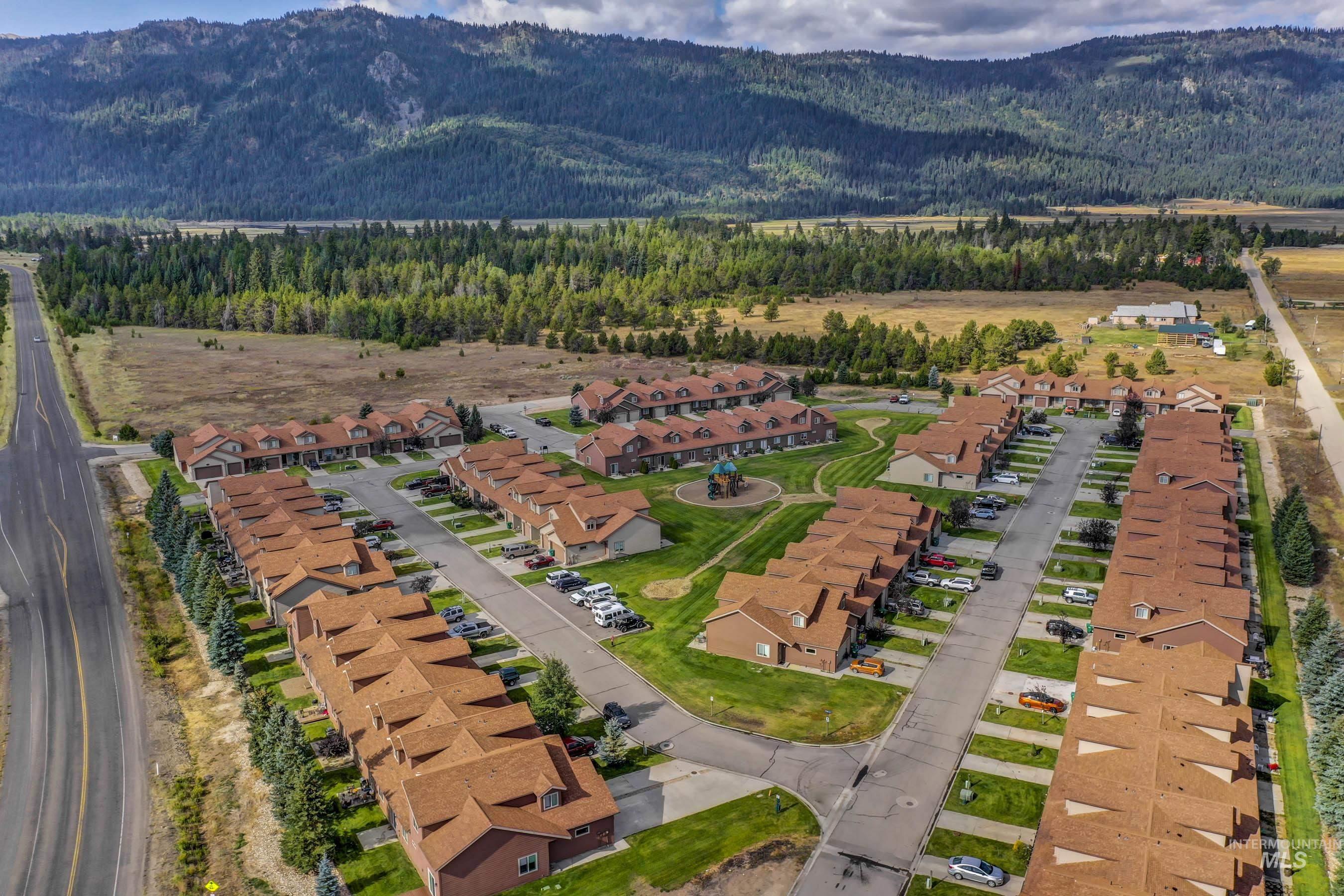 34 Mangum Circle, Donnelly, Idaho 83615, 3 Bedrooms, 2 Bathrooms, Residential For Sale, Price $378,500,MLS 98969117