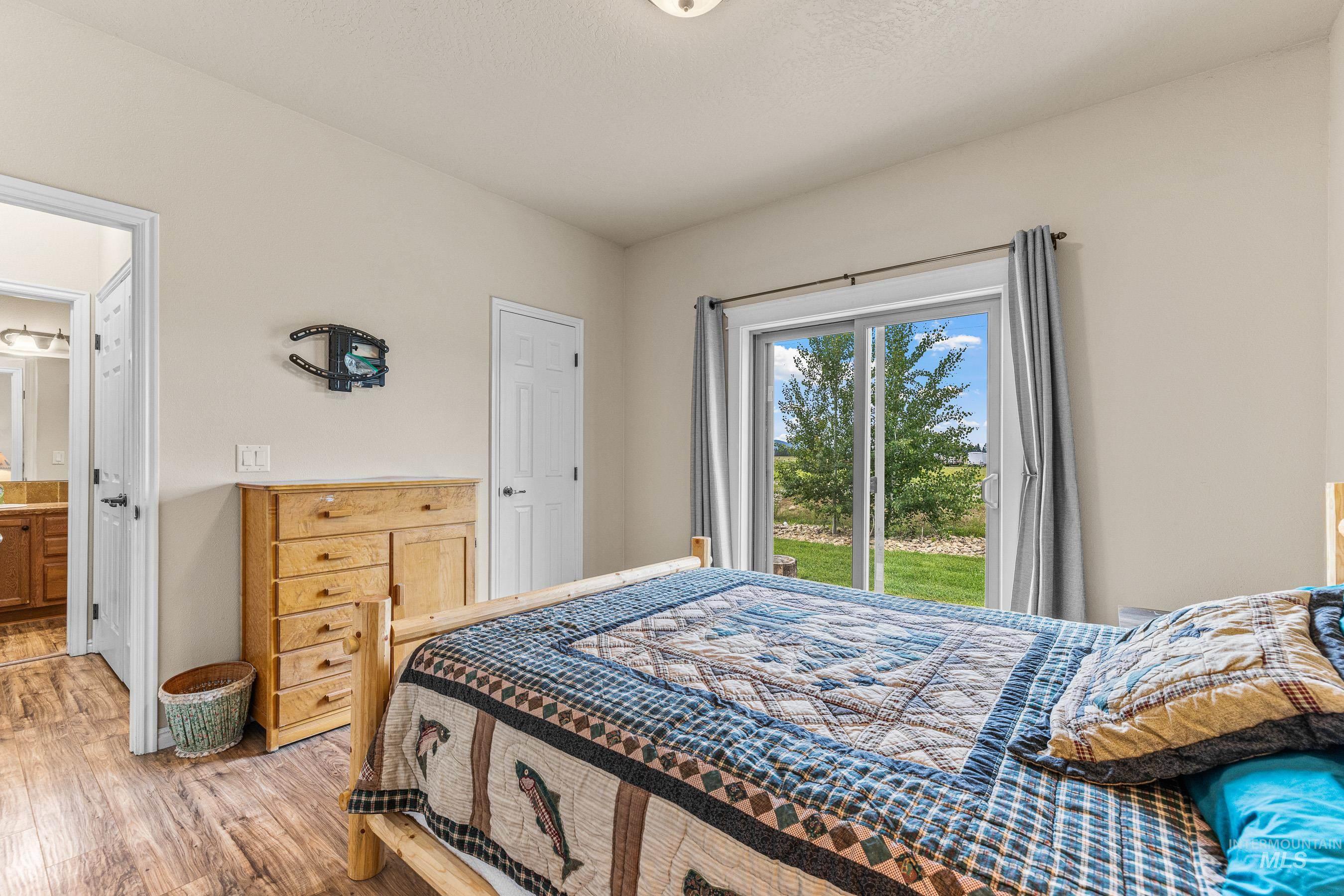 34 Mangum Circle, Donnelly, Idaho 83615, 3 Bedrooms, 2 Bathrooms, Residential For Sale, Price $378,500,MLS 98969117